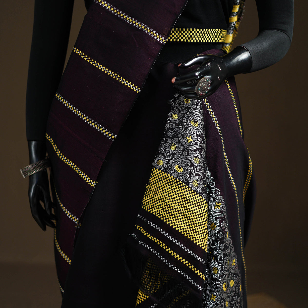Assam Handloom Silk Cotton Mekhela Chador with Blouse Piece 04