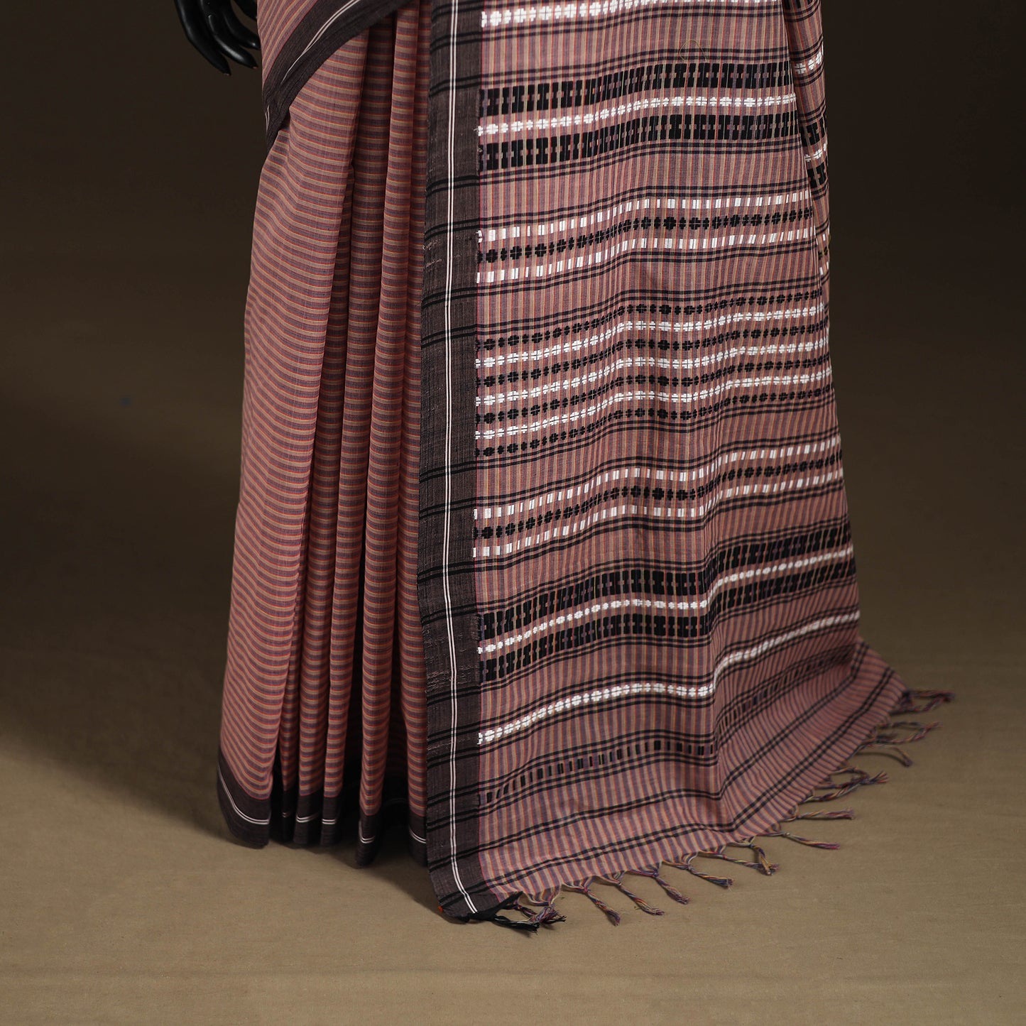 Bengal Handwoven Cotton Stripes Begumpuri Saree 07