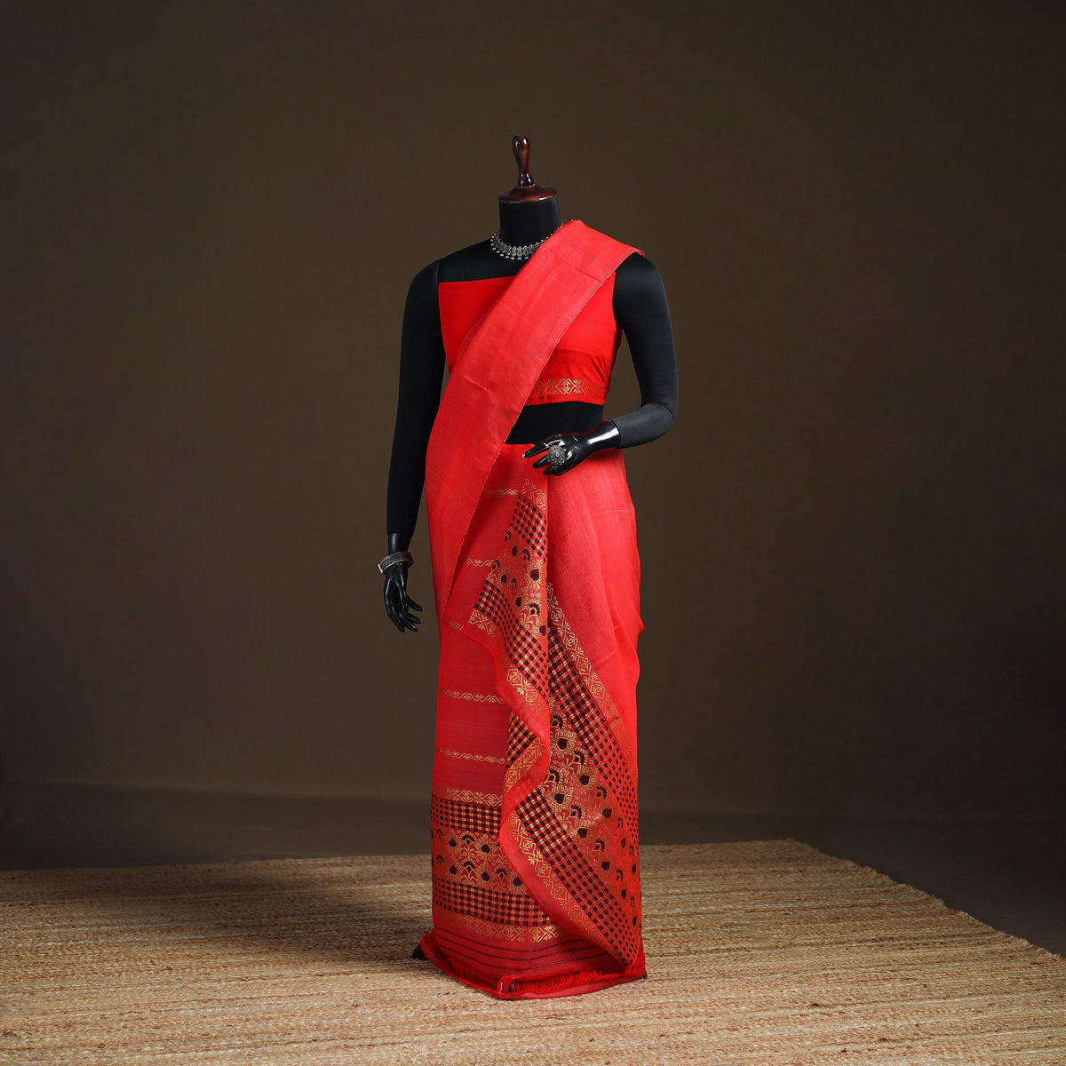 Assam Handloom Silk Cotton Mekhela Chador with Blouse Piece 05