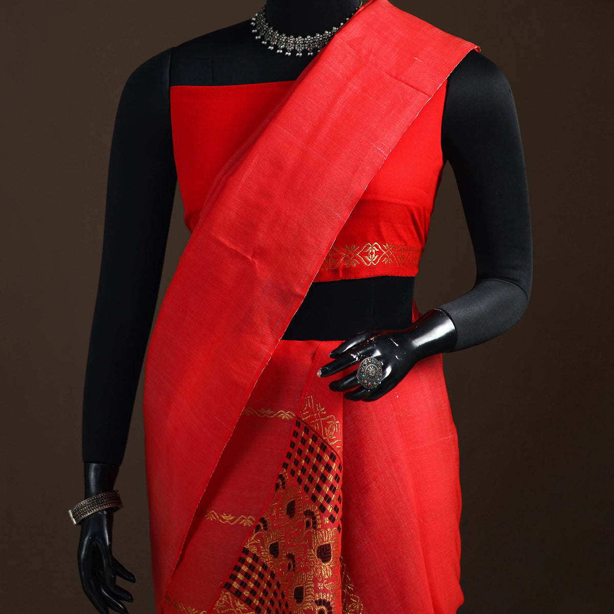 Assam Handloom Silk Cotton Mekhela Chador with Blouse Piece 05