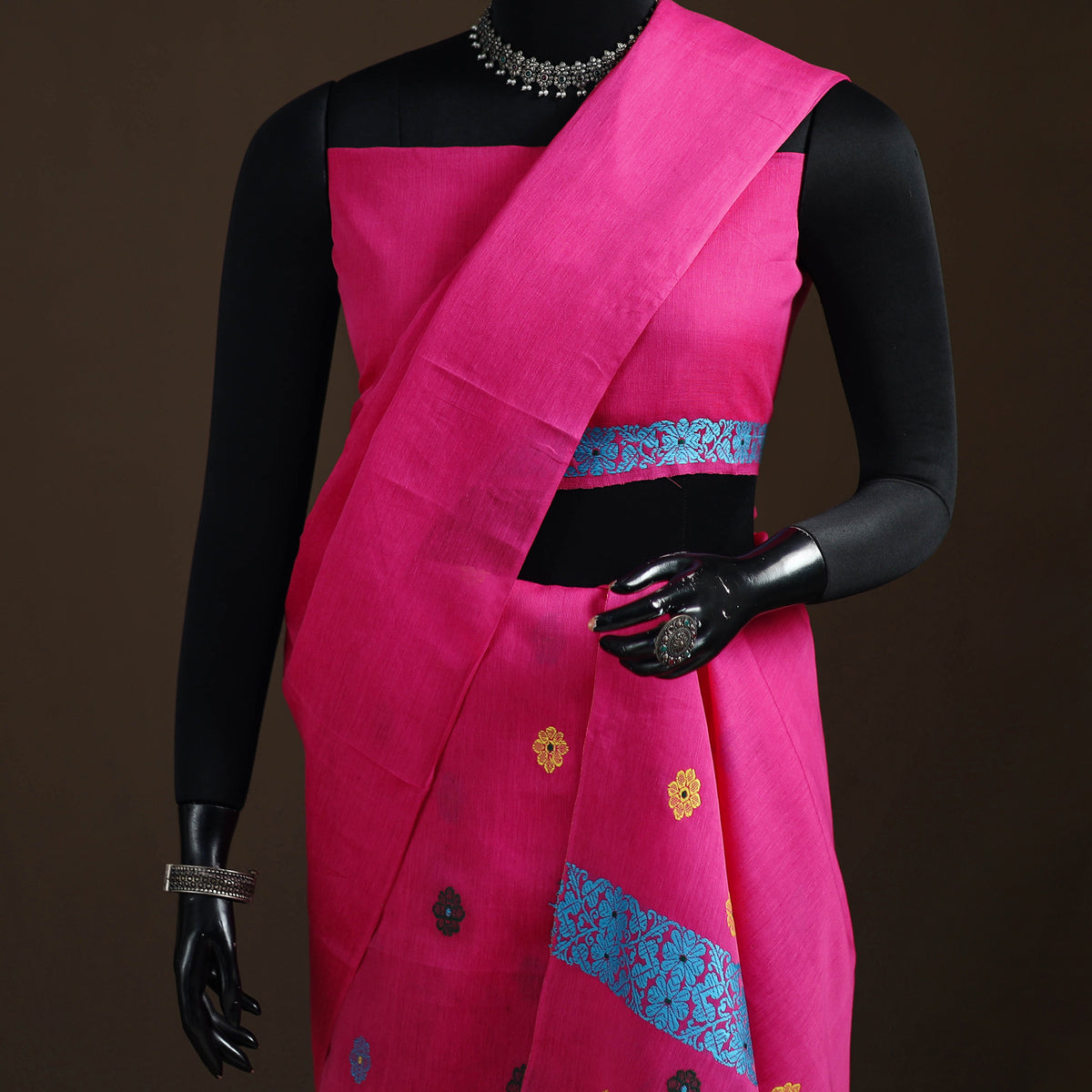 Assam Handloom Silk Cotton Mekhela Chador with Blouse Piece 08