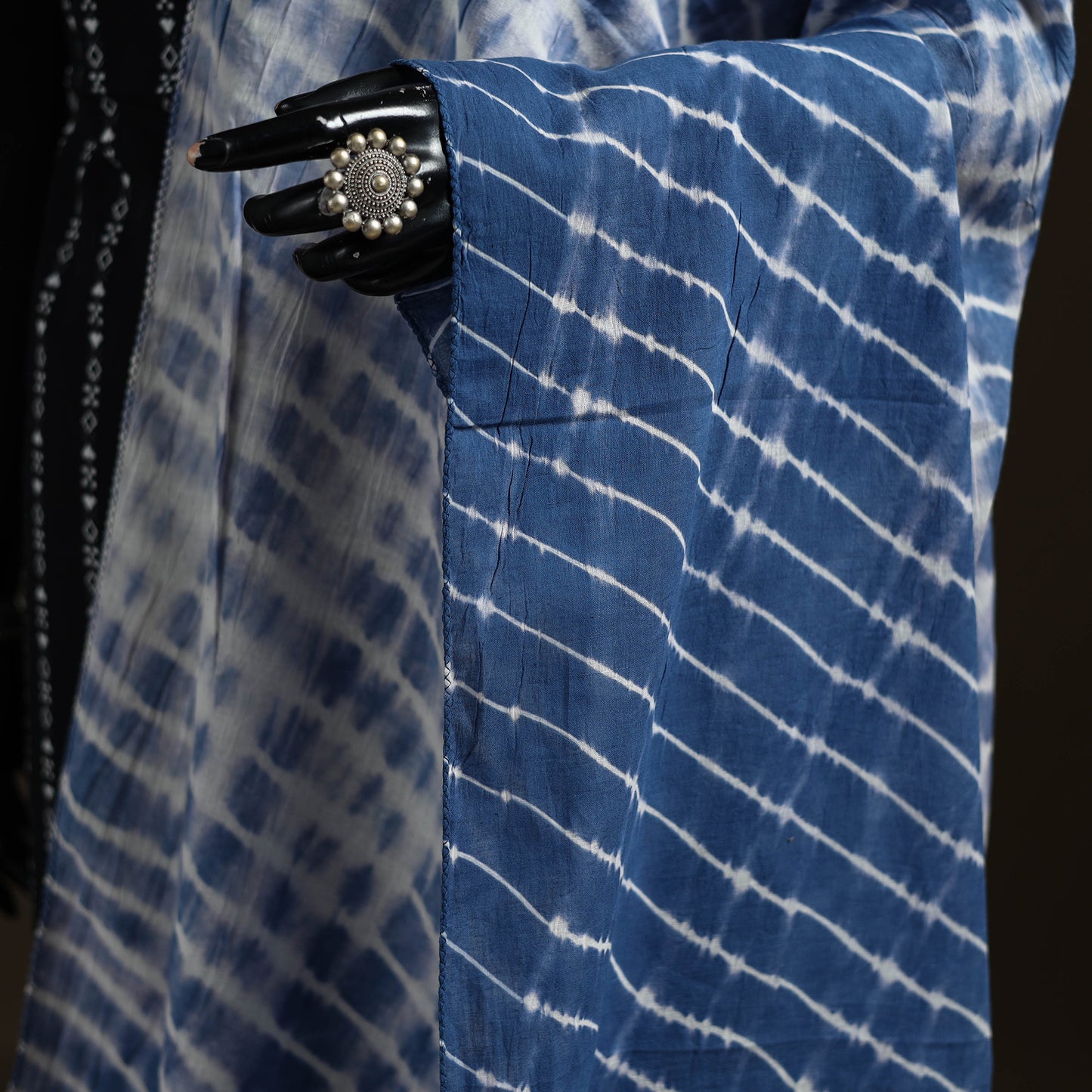 Shibori Tie-Dye Cotton Dupatta with Tassels 04