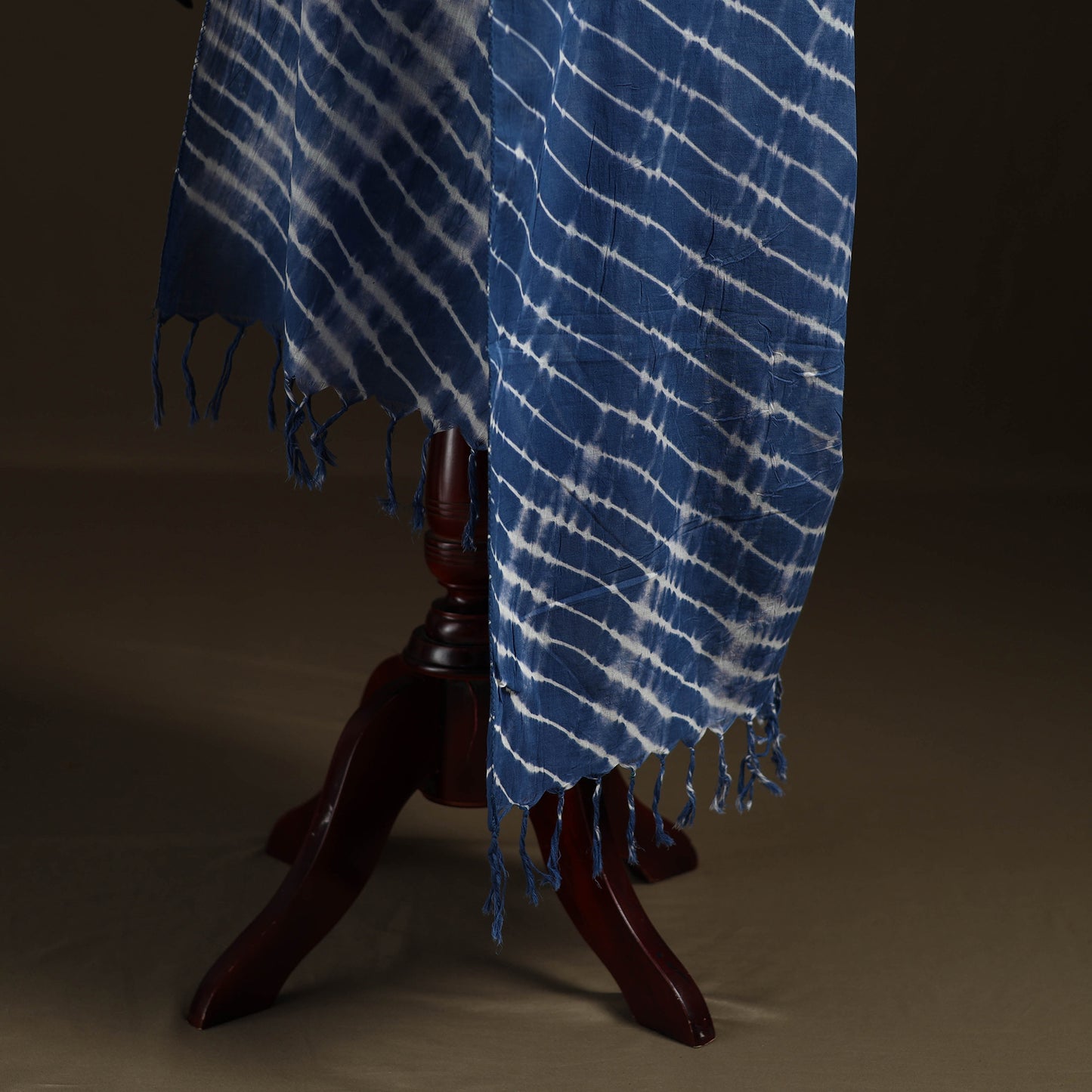 Shibori Tie-Dye Cotton Dupatta with Tassels 04