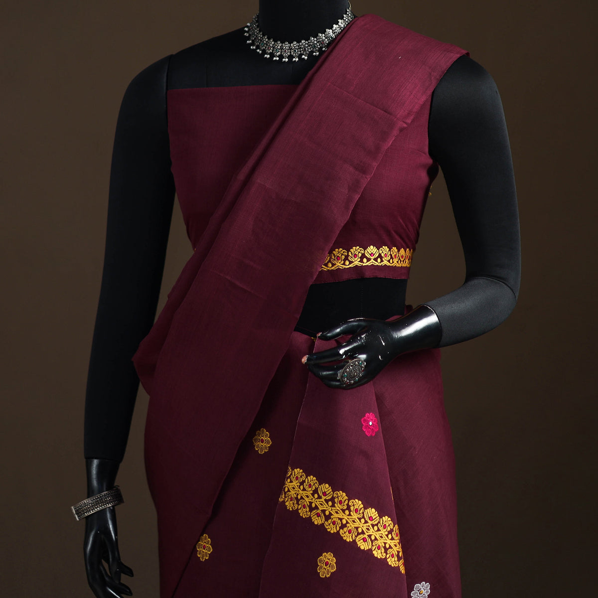Assam Handloom Silk Cotton Mekhela Chador with Blouse Piece 10