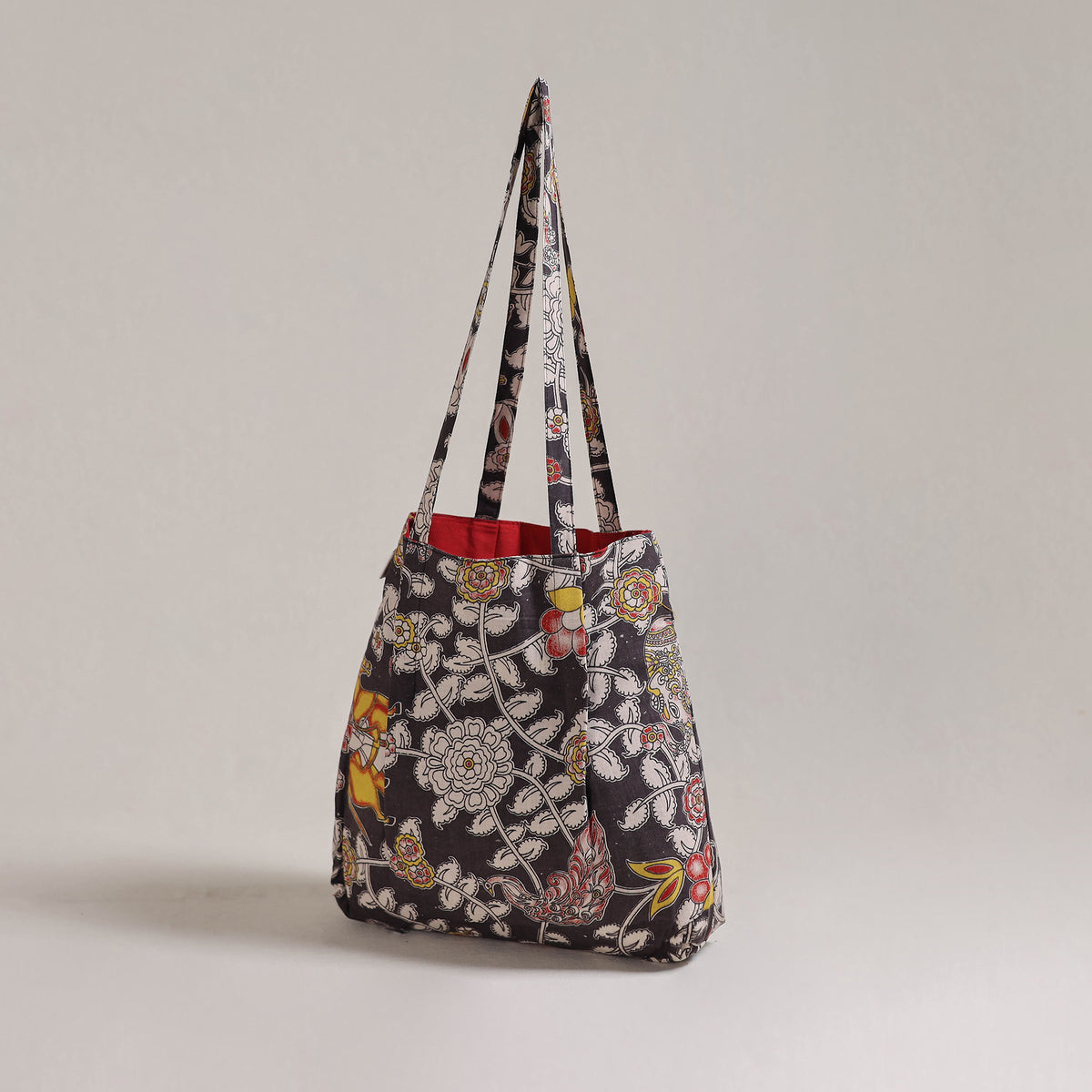 Handcrafted Fabric Jhola Bag 09