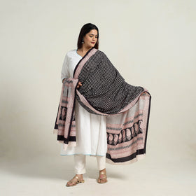 Black - natural dyed hand cotton bagh dupatta 02