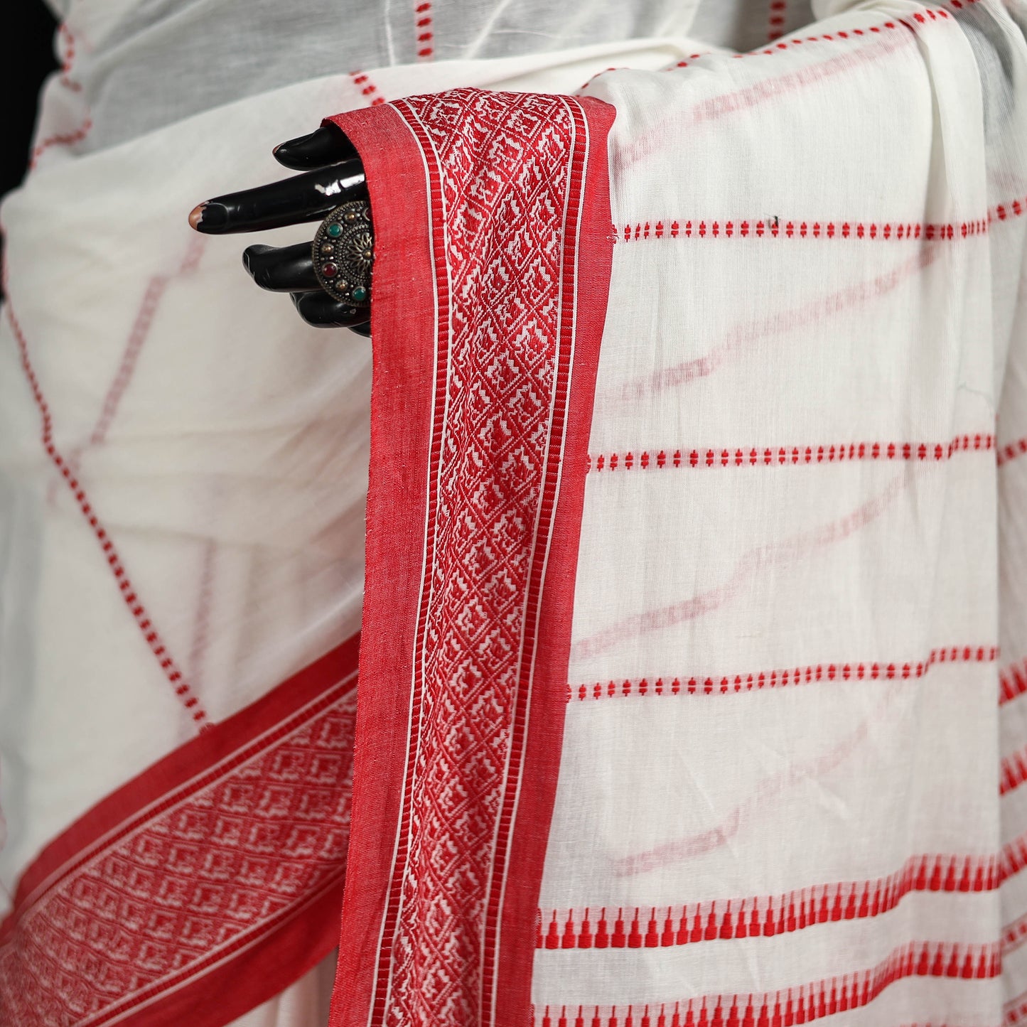 Bengal Handwoven Cotton Begumpuri Saree with Blouse Piece 13