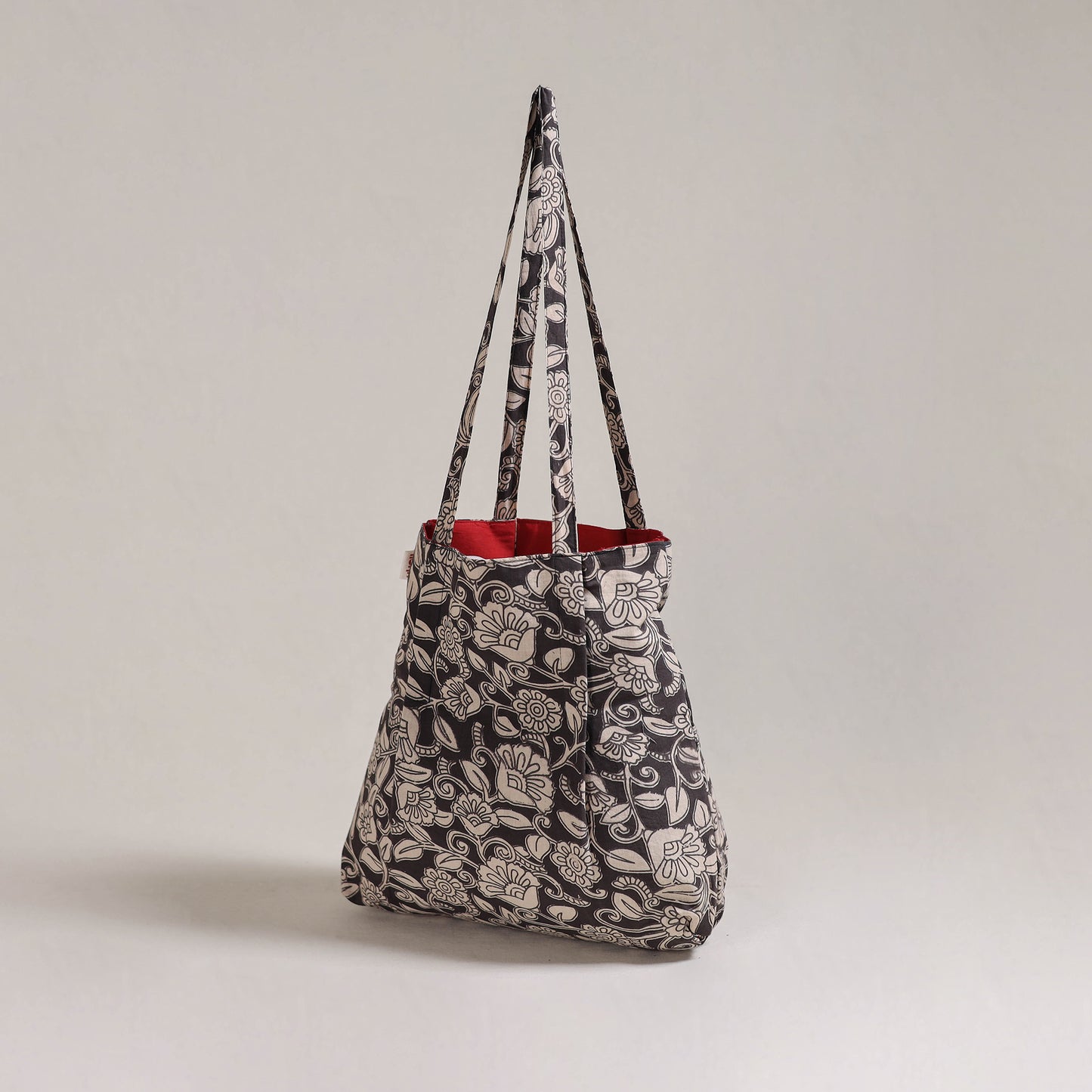 Handcrafted Fabric Jhola Bag 12