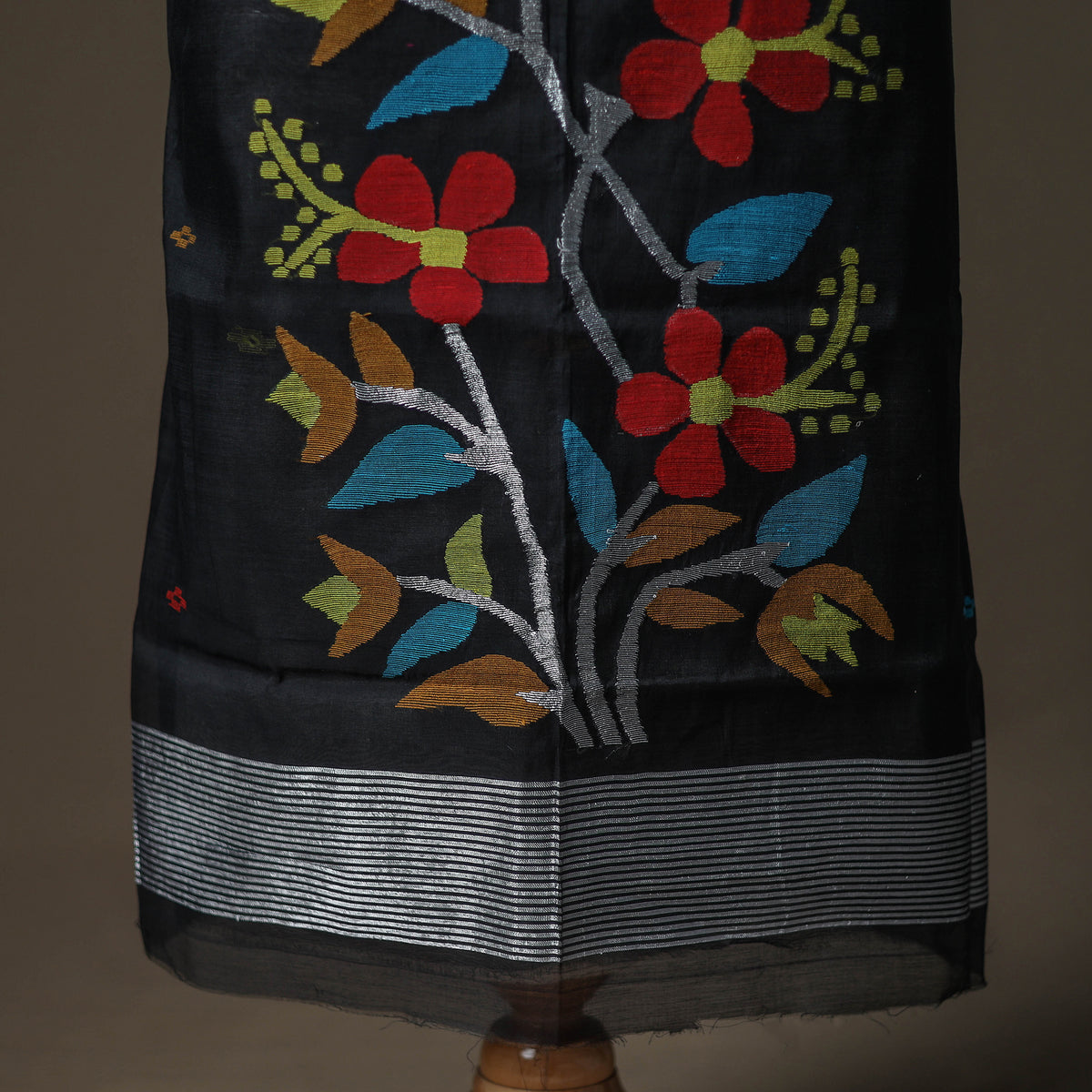 Jamdani Pure Handloom Muslin Unstitched Dress Material: Kurta with Dupatta 25