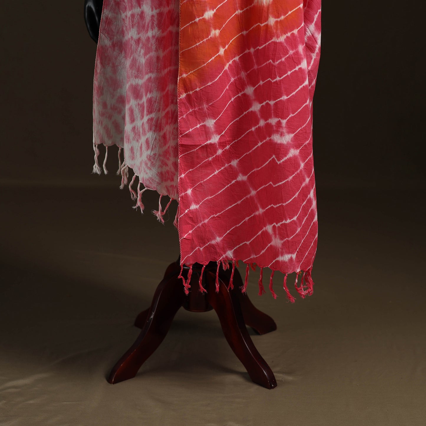 Shibori Tie-Dye Cotton Dupatta with Tassels 11