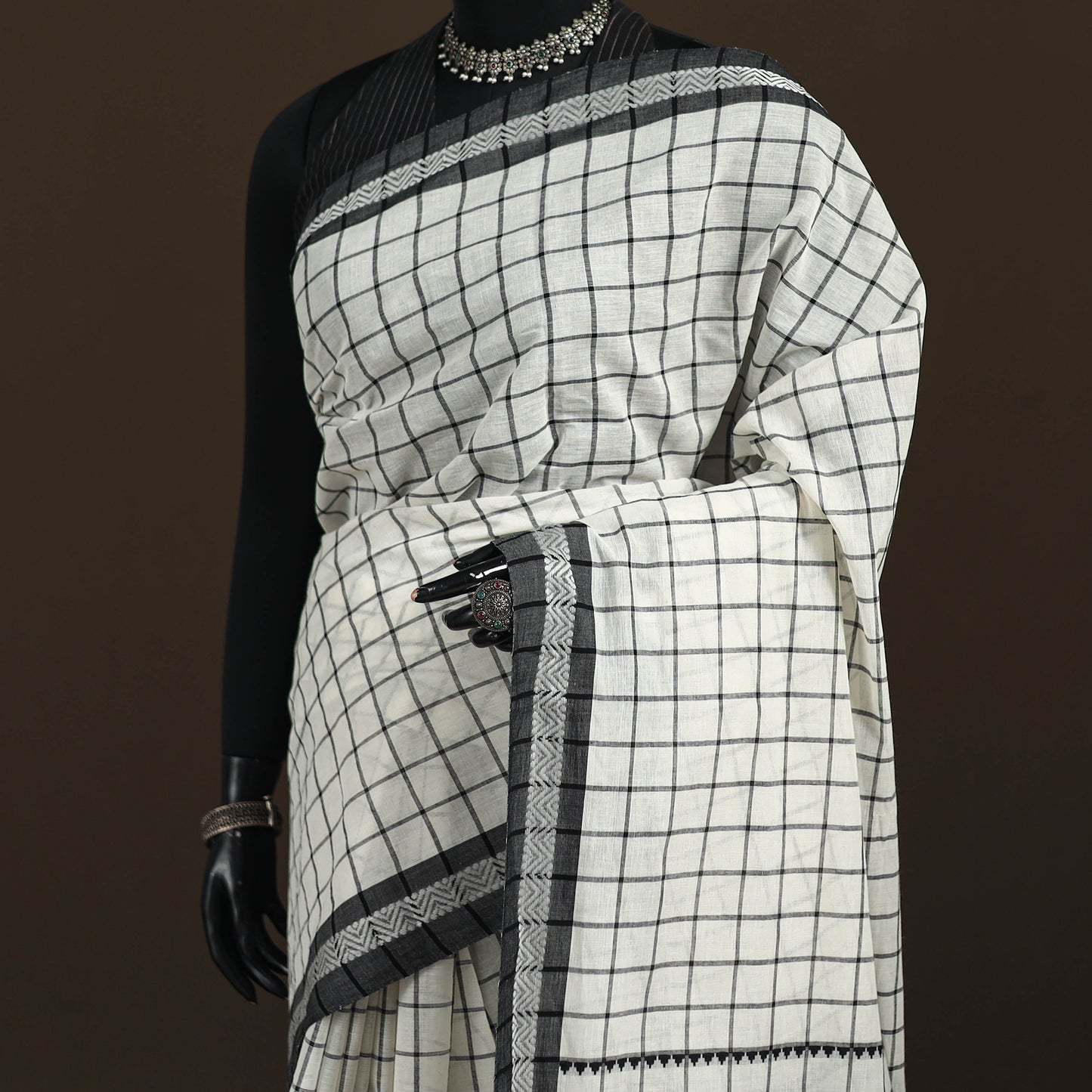 Bengal Handwoven Cotton Checks Begumpuri Saree 17