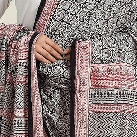 Black - natural dyed hand cotton bagh dupatta 04