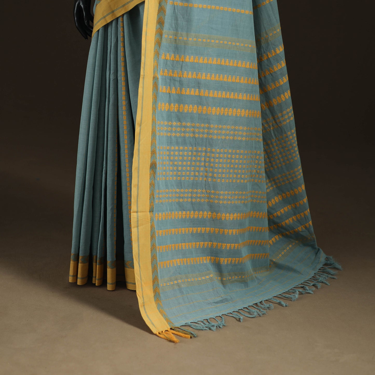Bengal Handwoven Cotton Begumpuri Saree 19