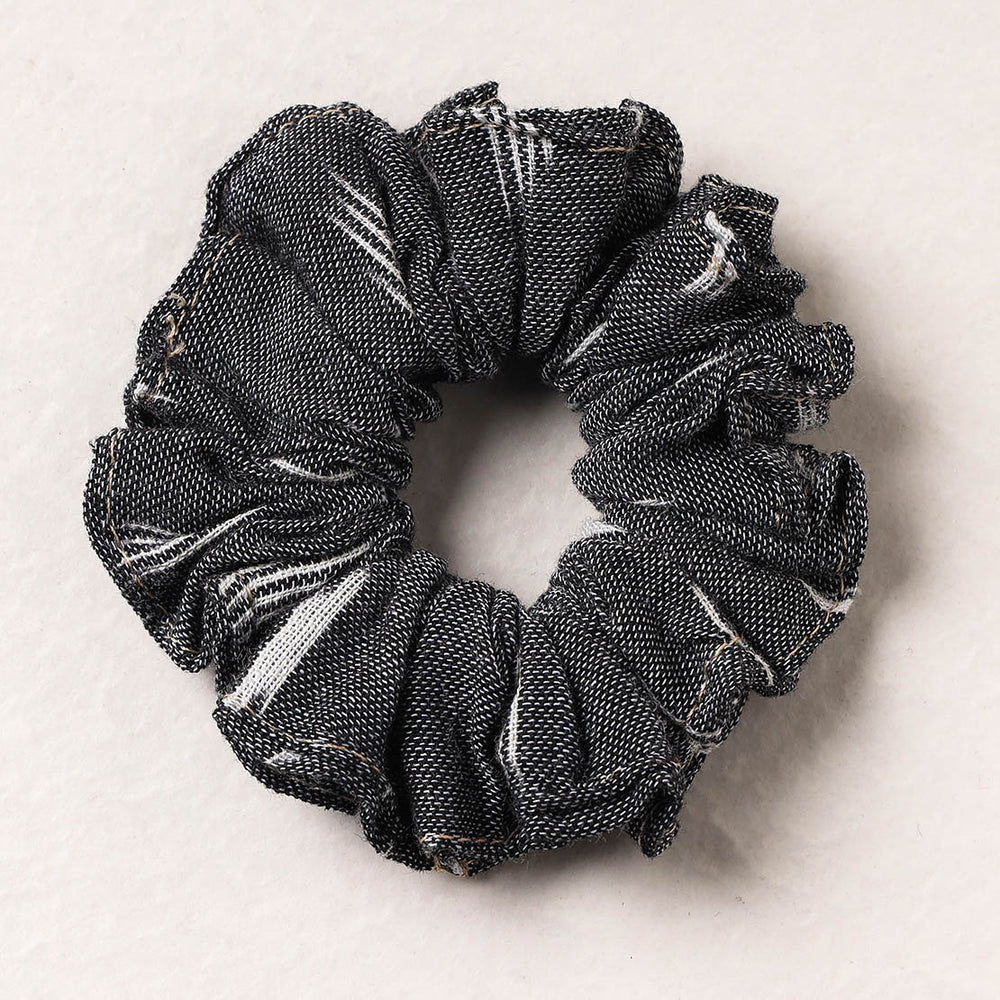 Rubber Band Scrunchie