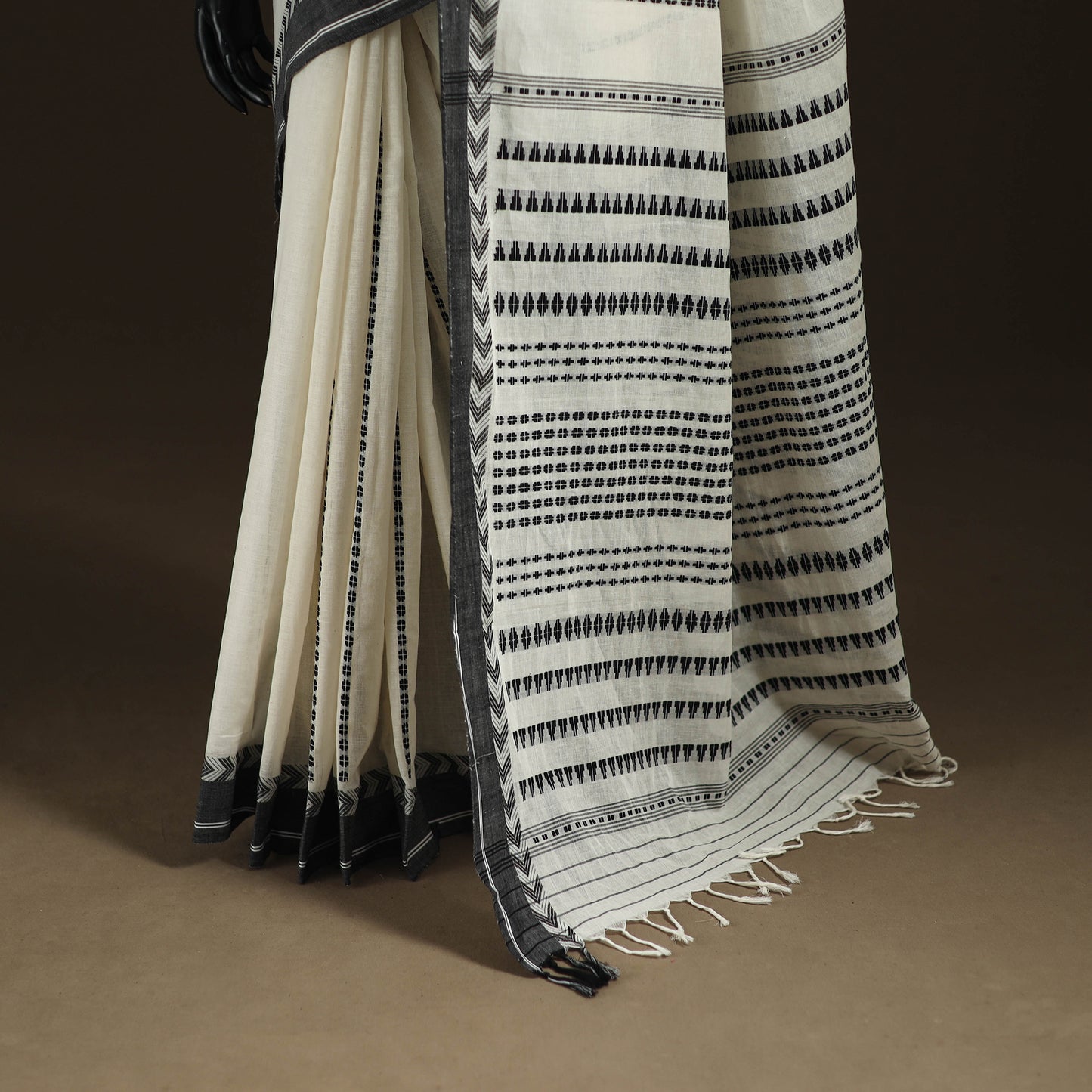 Bengal Handwoven Cotton Begumpuri Saree 22