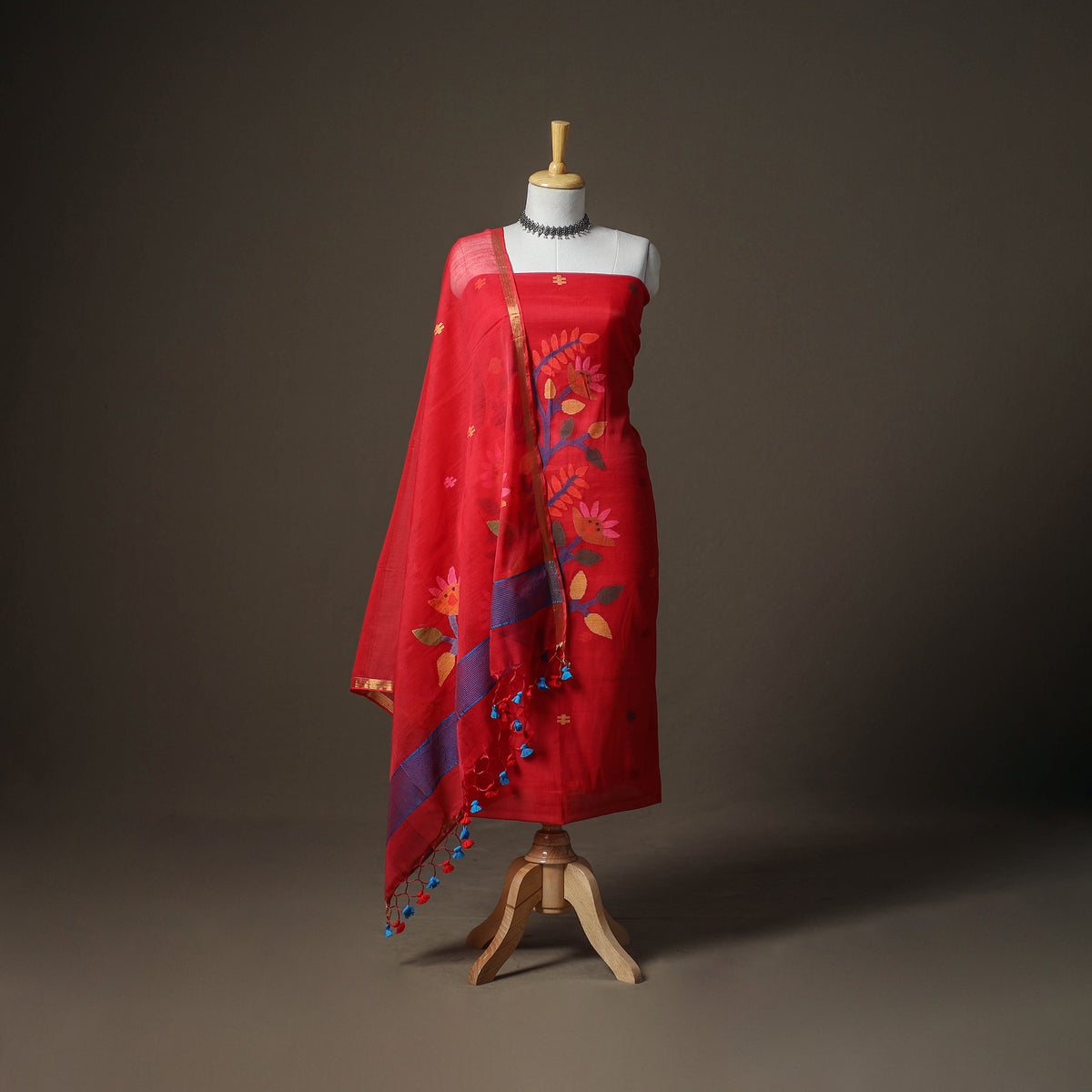 Jamdani Pure Handloom Muslin Unstitched Dress Material: Kurta with Dupatta 33