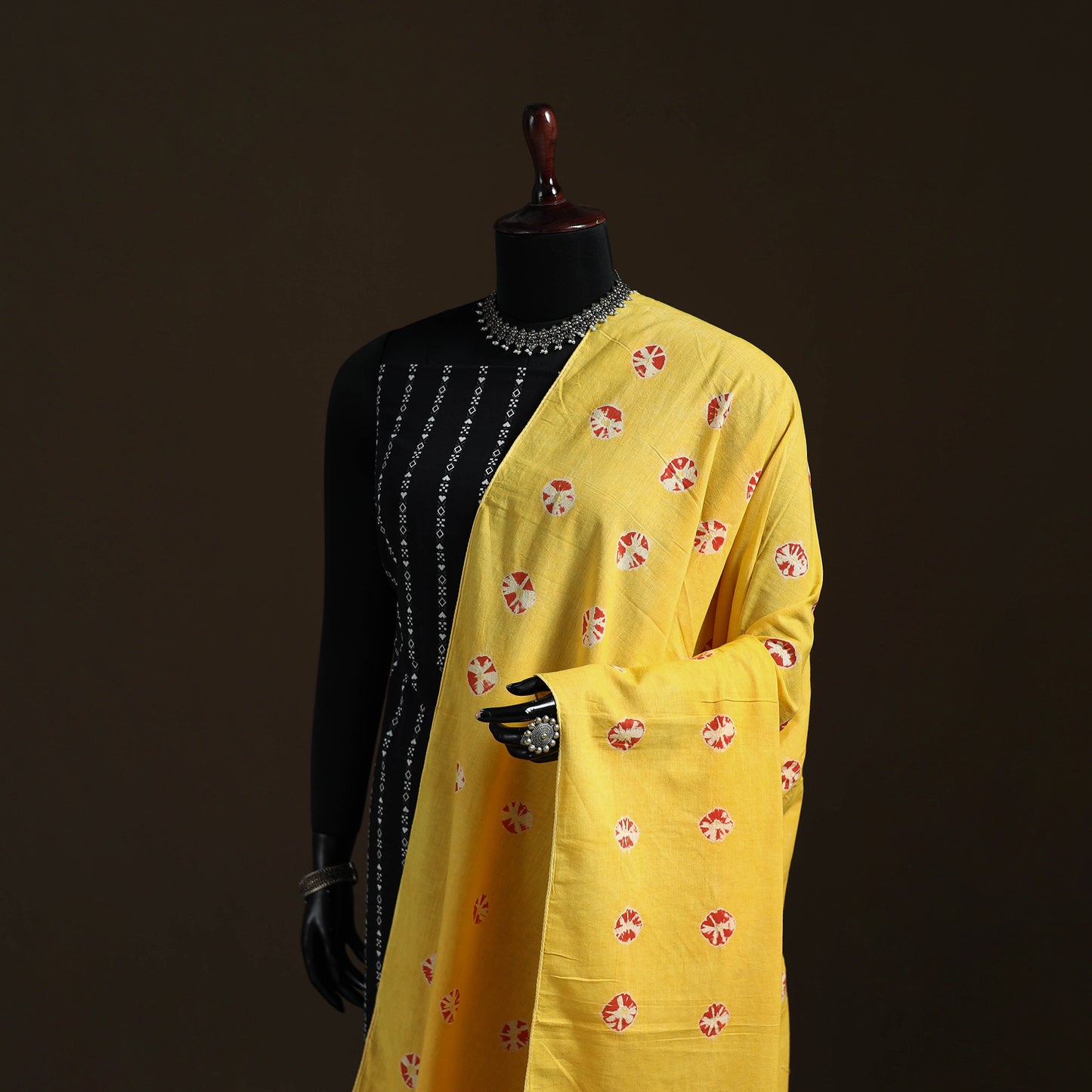 Shibori Tie-Dye Cotton Dupatta with Tassels 21