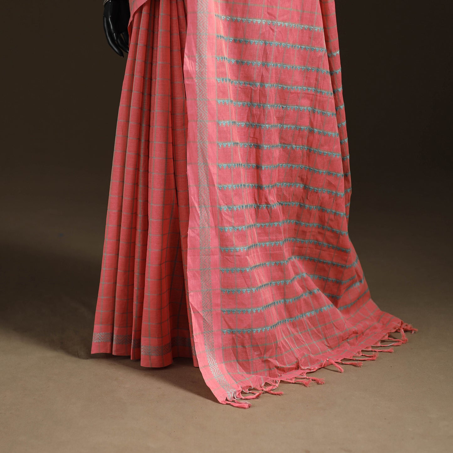 Bengal Handwoven Cotton Checks Begumpuri Saree 24