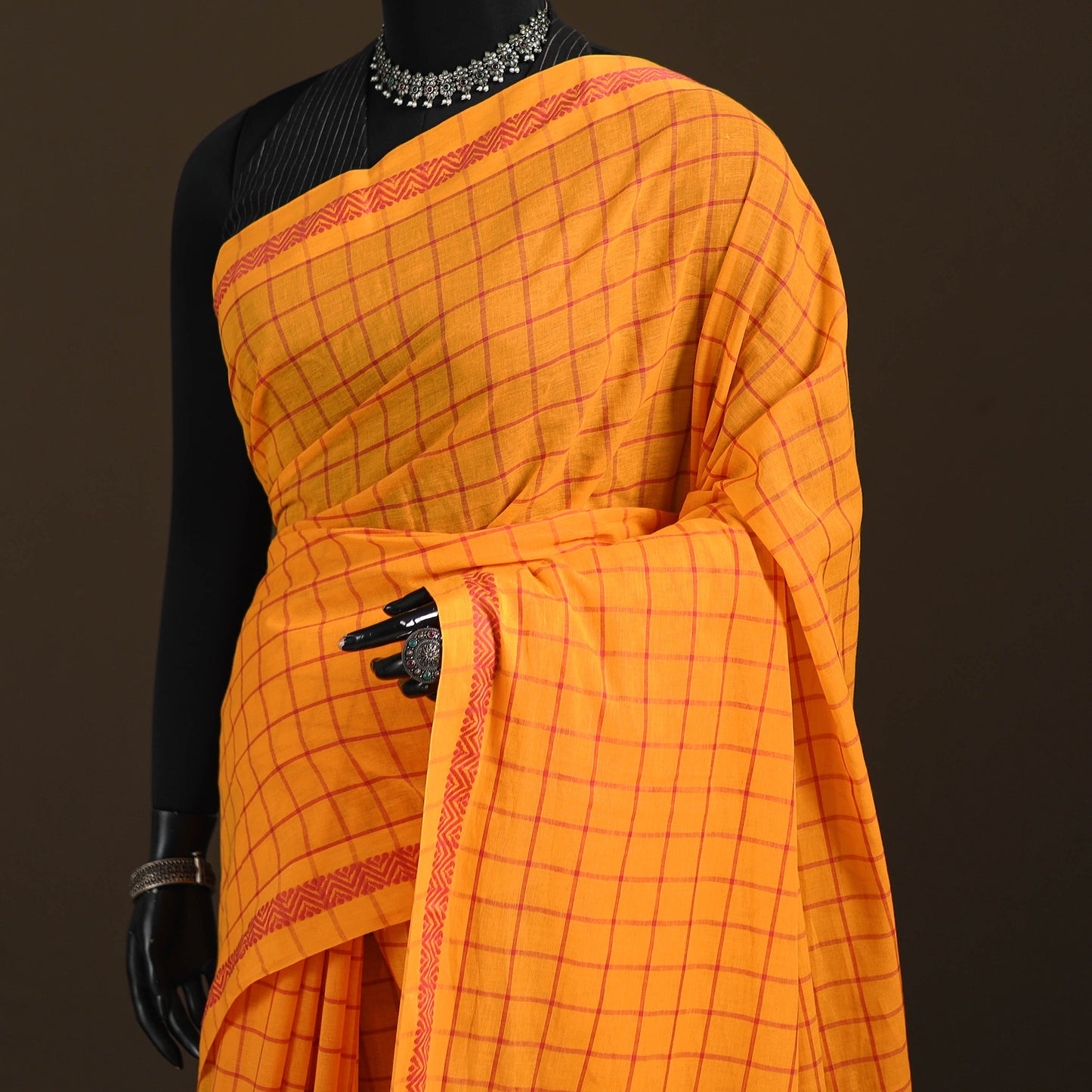 Bengal Handwoven Cotton Checks Begumpuri Saree 25