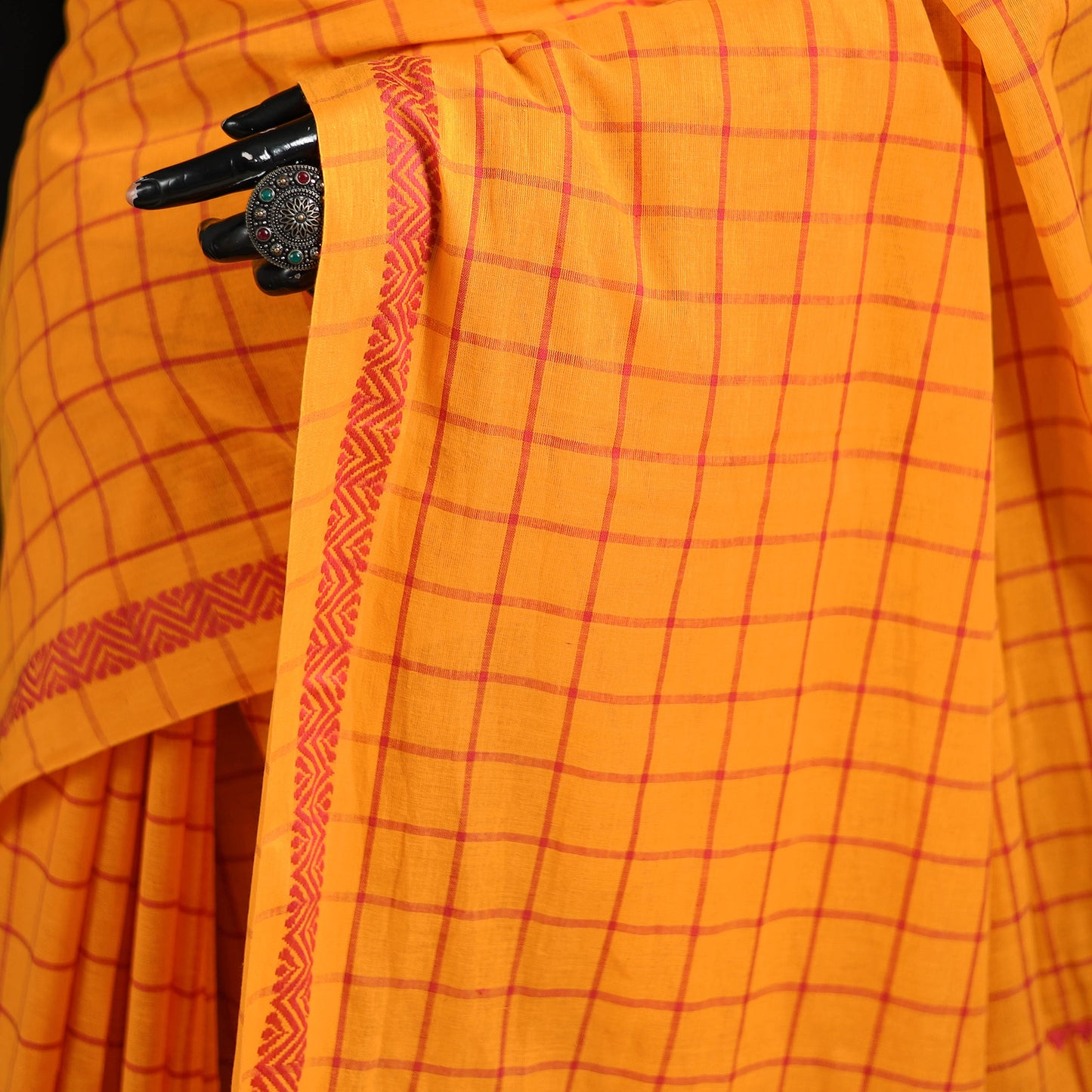 Bengal Handwoven Cotton Checks Begumpuri Saree 25