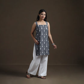 Pochampally Ikat Cotton Sleeveless Short Kurta for Women 27