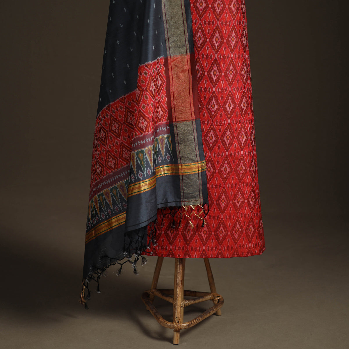 Pochampally Ikat Handloom Sico Unstitched Dress Material: Kurta with Dupatta 05