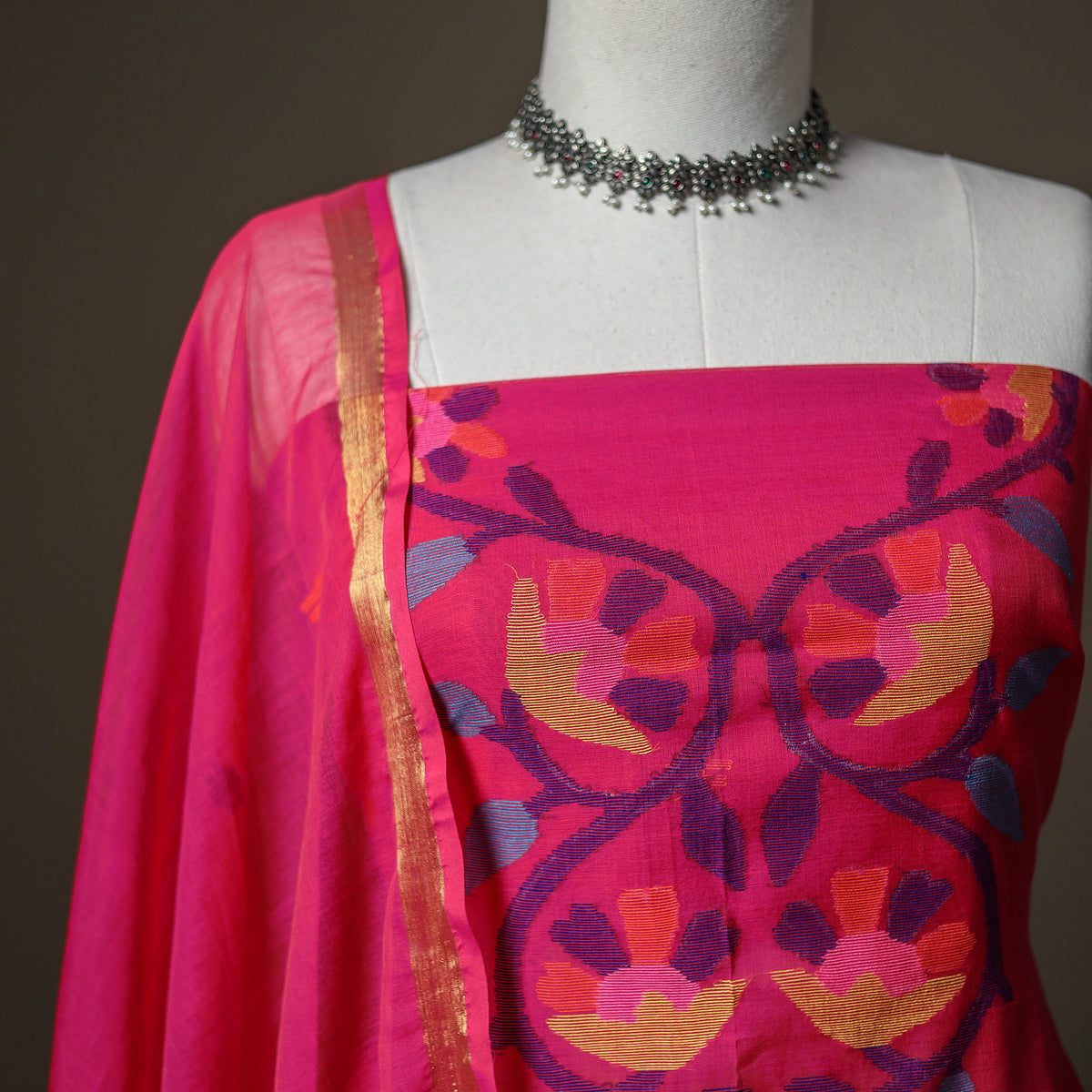 Jamdani Pure Handloom Muslin Unstitched Dress Material: Kurta with Dupatta 40