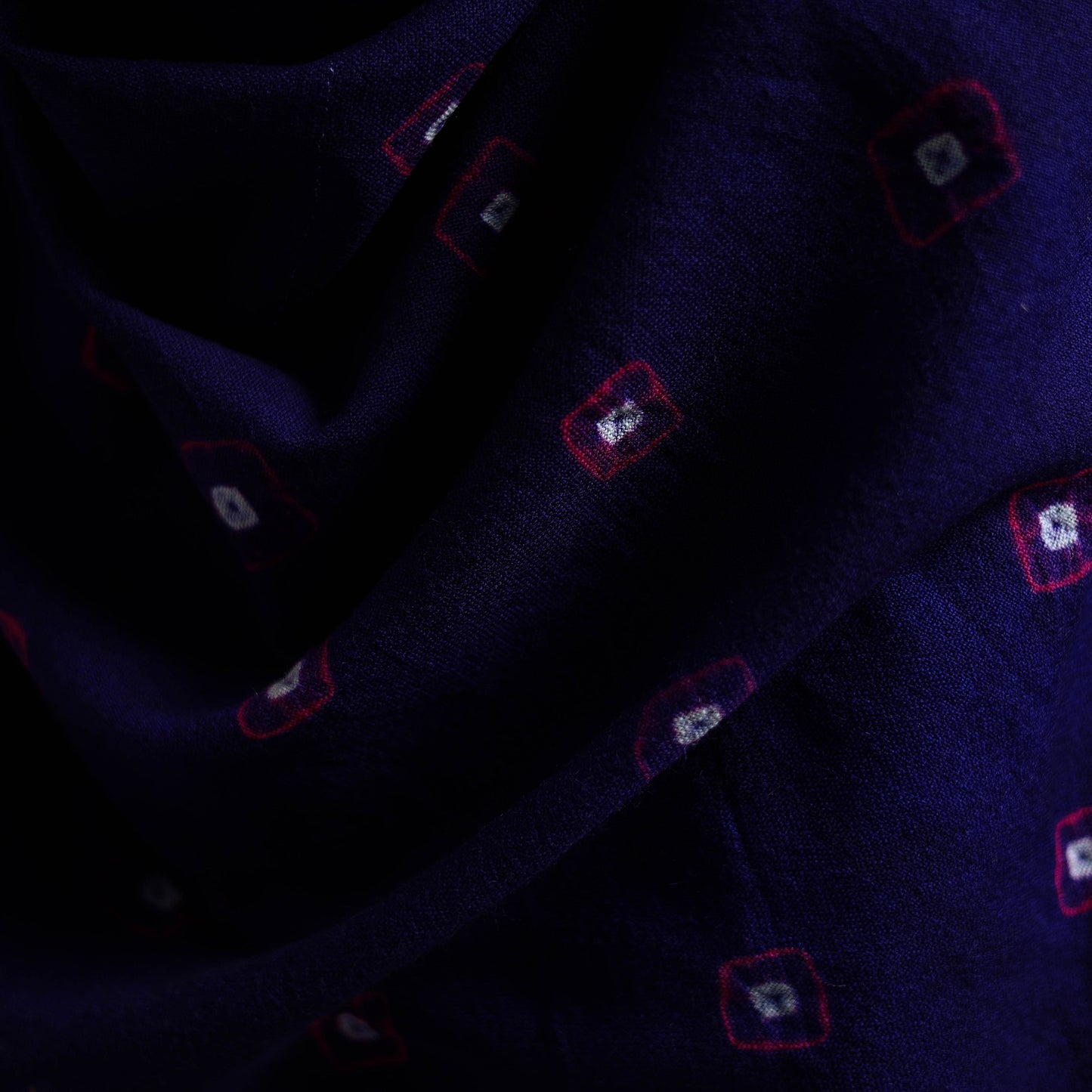 Kutch Handwoven Merino Wool Bandhani Tie-Dye Shawl 01