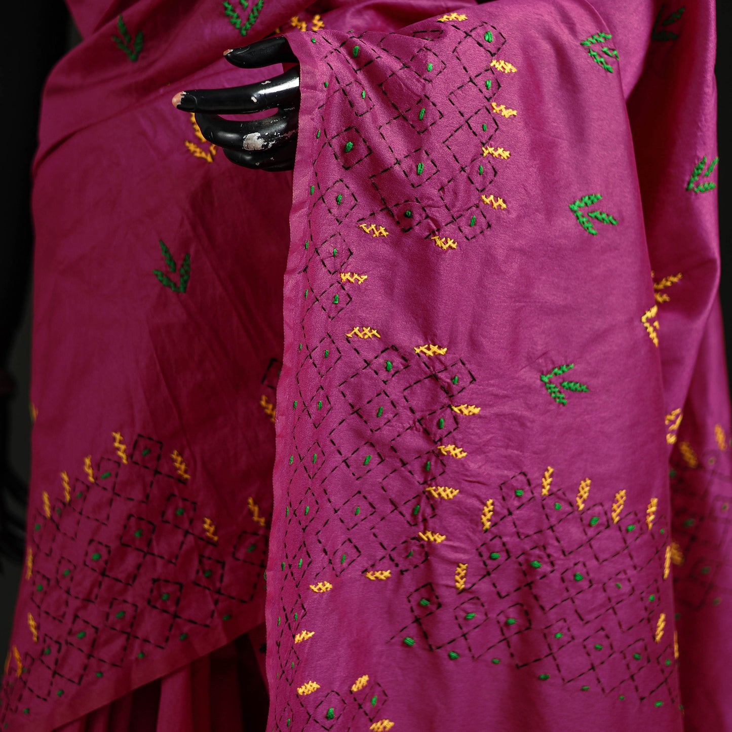 Hand Embroidered Silk Saree 01
