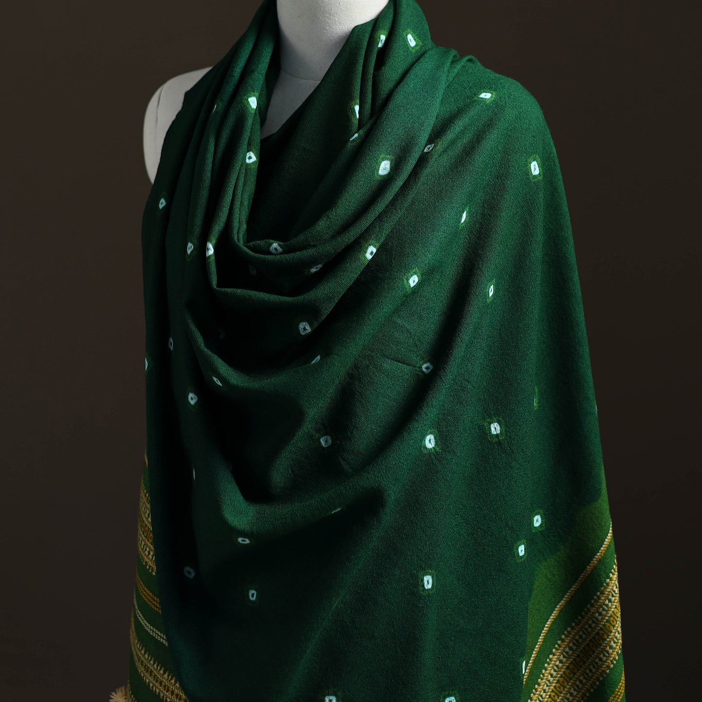 Kutch Handwoven Merino Wool Bandhani Tie-Dye Shawl 03