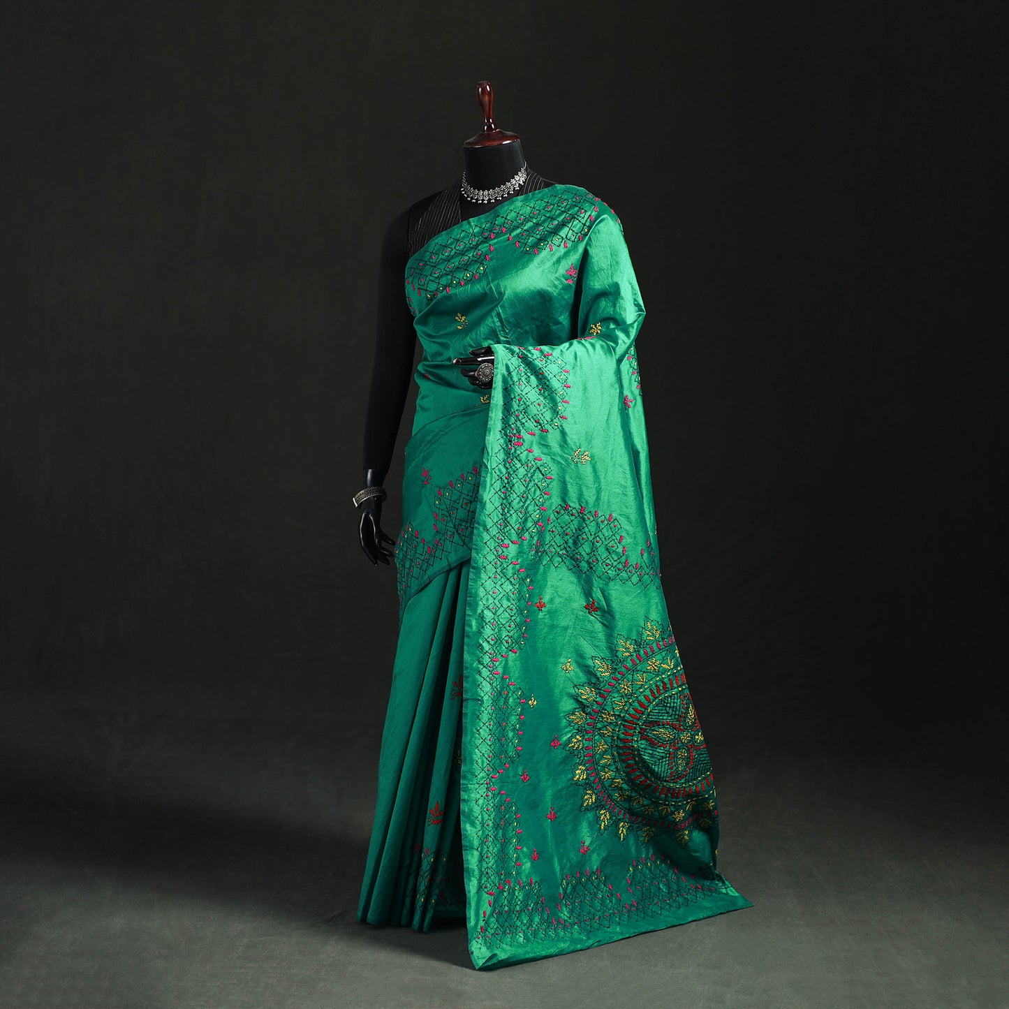 Hand Embroidered Silk Saree 03