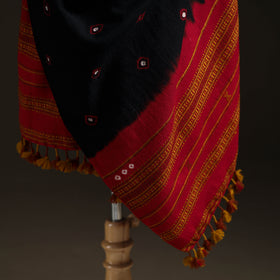 Kutch Handwoven Merino Wool Bandhani Tie-Dye Shawl 04
