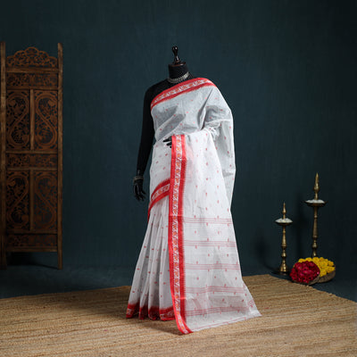 Handwoven Pure Cotton Phulia Jamdani Saree for Durga Puja 02