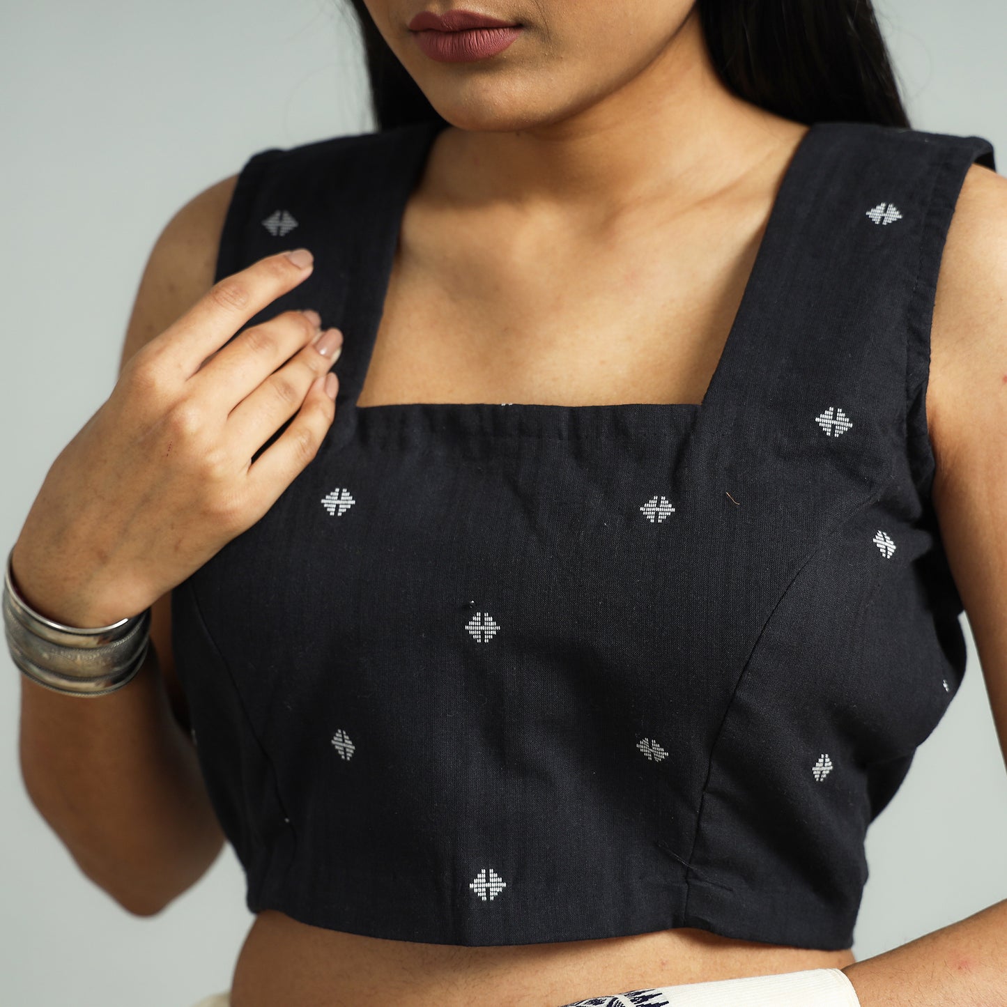 jaquard stitched blouse 