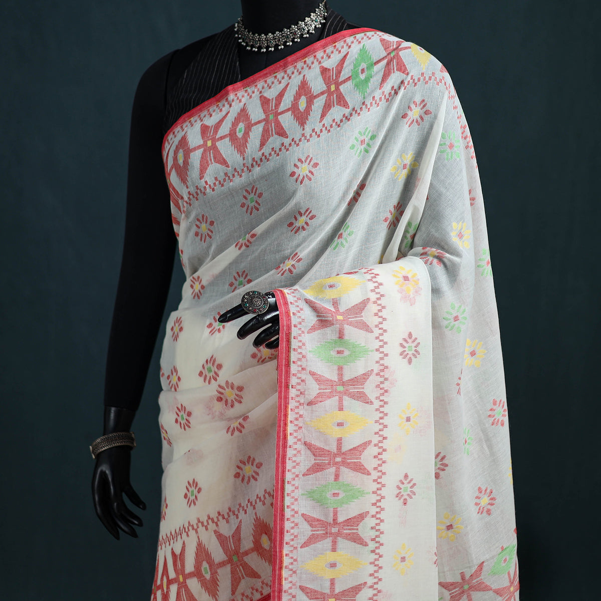 Handwoven Pure Cotton Phulia Jamdani Saree for Durga Puja 04