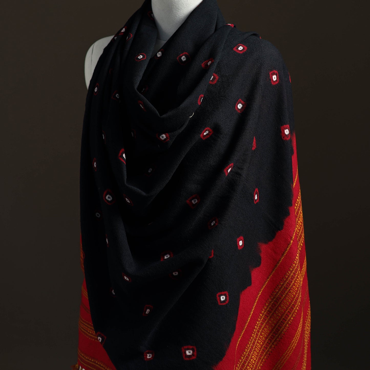 Kutch Handwoven Merino Wool Bandhani Tie-Dye Shawl 09
