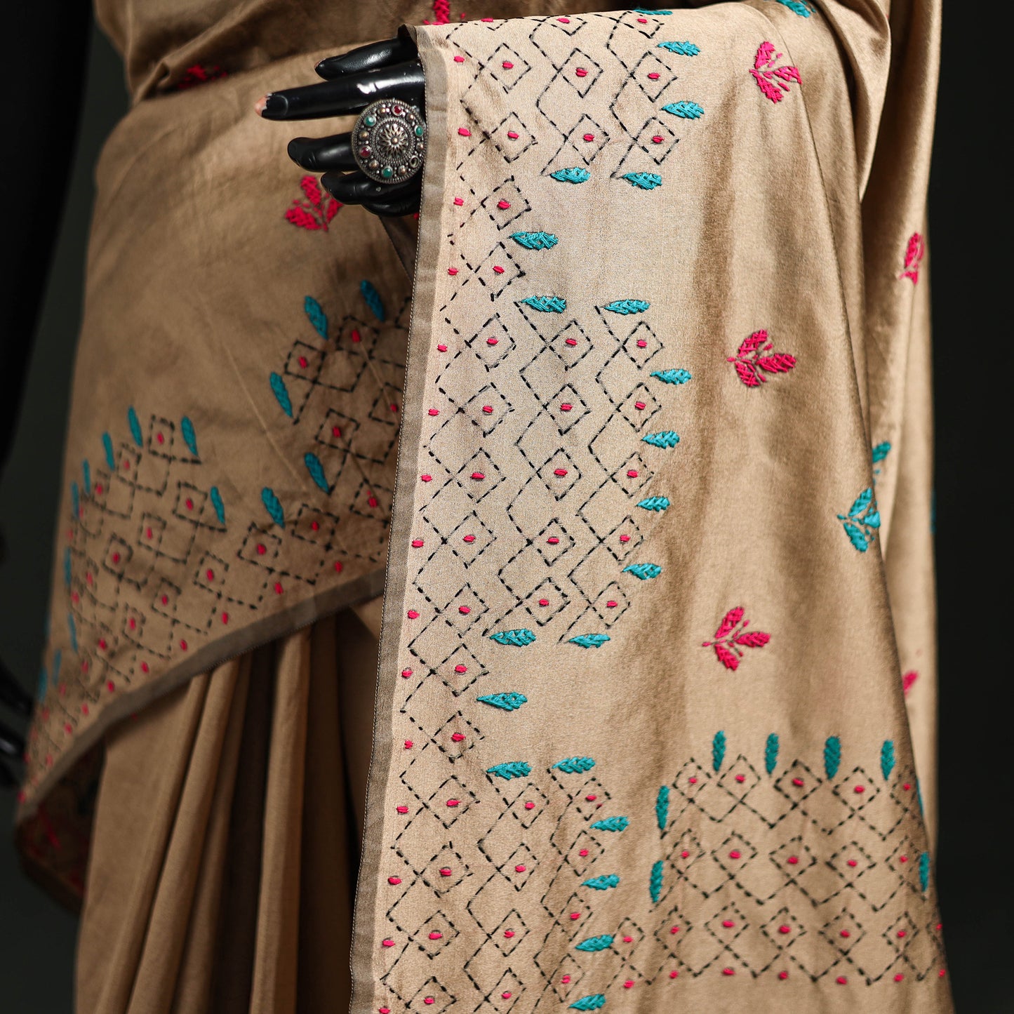 Hand Embroidered Silk Saree 09
