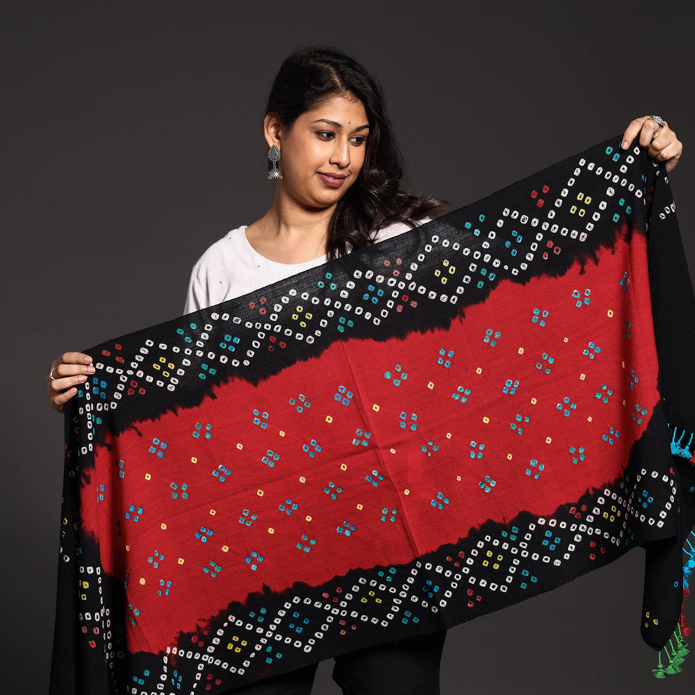 Black - Kutch Handwoven Bandhani Bagida Pure Merino Wool Stole