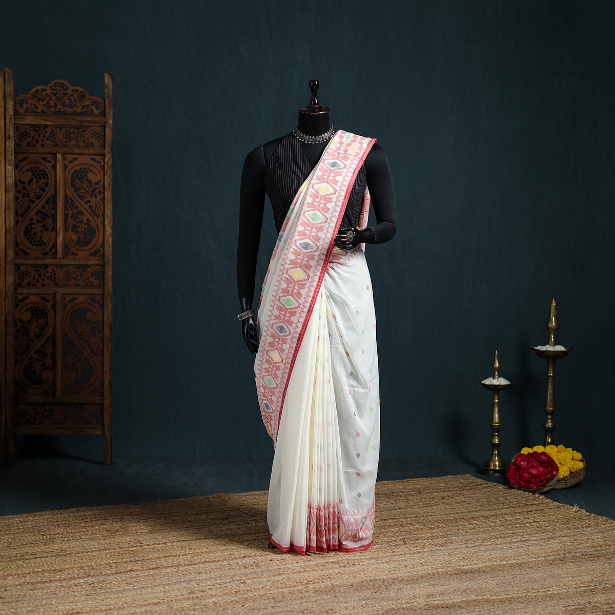 Handwoven Pure Cotton Phulia Jamdani Saree for Durga Puja 05