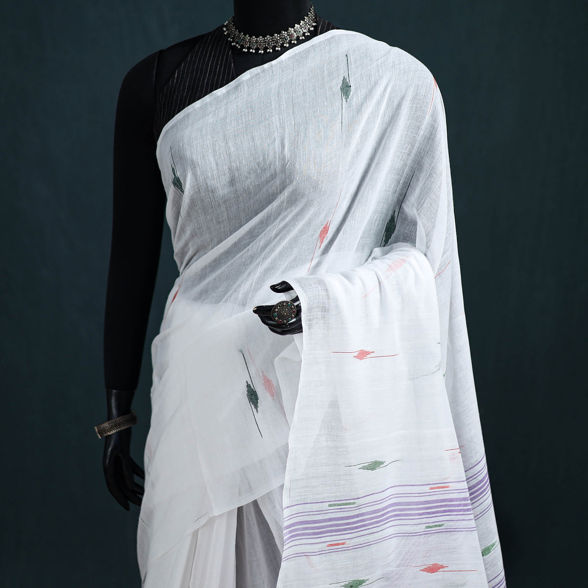 Handwoven Pure Cotton Phulia Jamdani Saree for Durga Puja 07