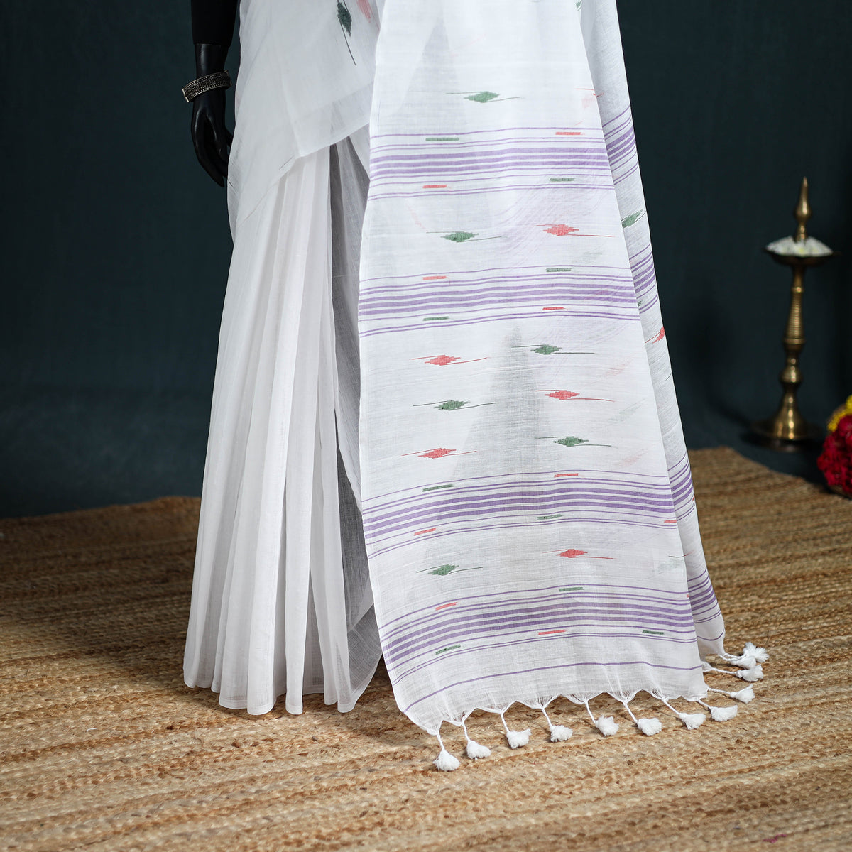Handwoven Pure Cotton Phulia Jamdani Saree for Durga Puja 07