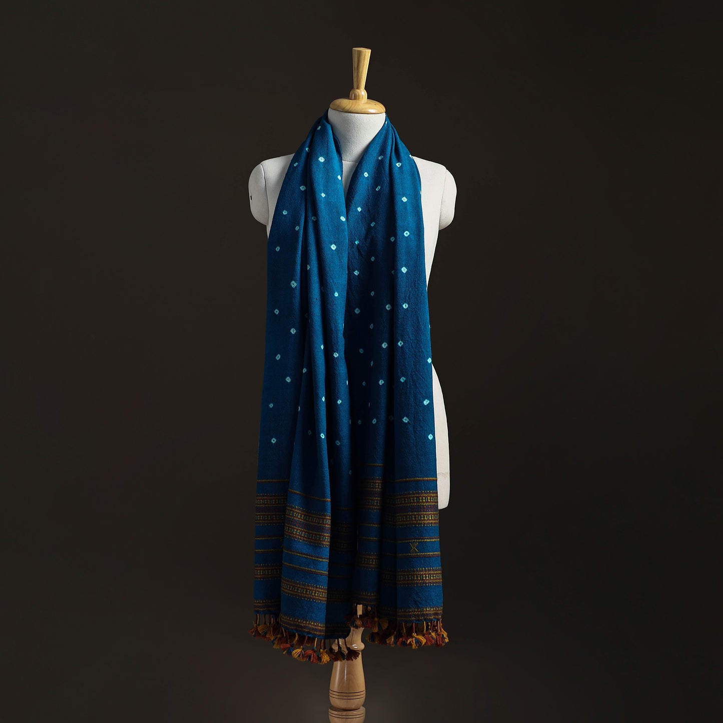 Kutch Handwoven Merino Wool Bandhani Tie-Dye Shawl 15