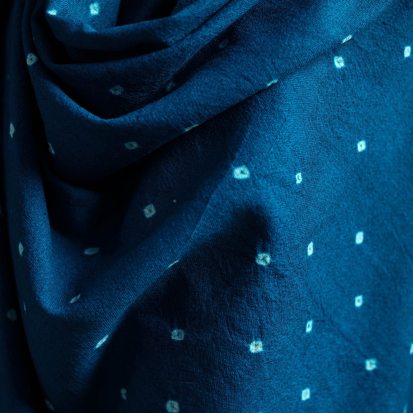Kutch Handwoven Merino Wool Bandhani Tie-Dye Shawl 15