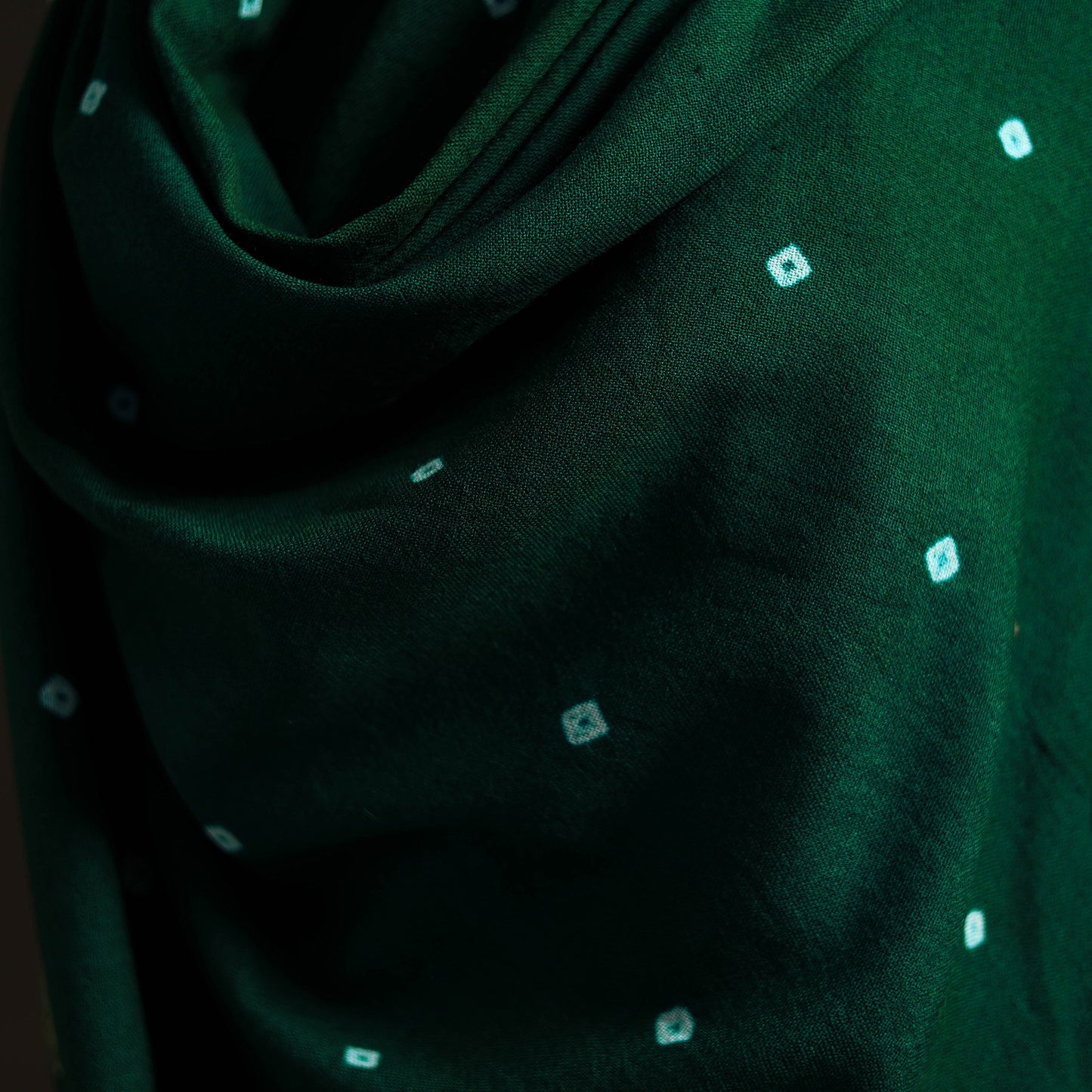 Kutch Handwoven Merino Wool Bandhani Tie-Dye Shawl 16