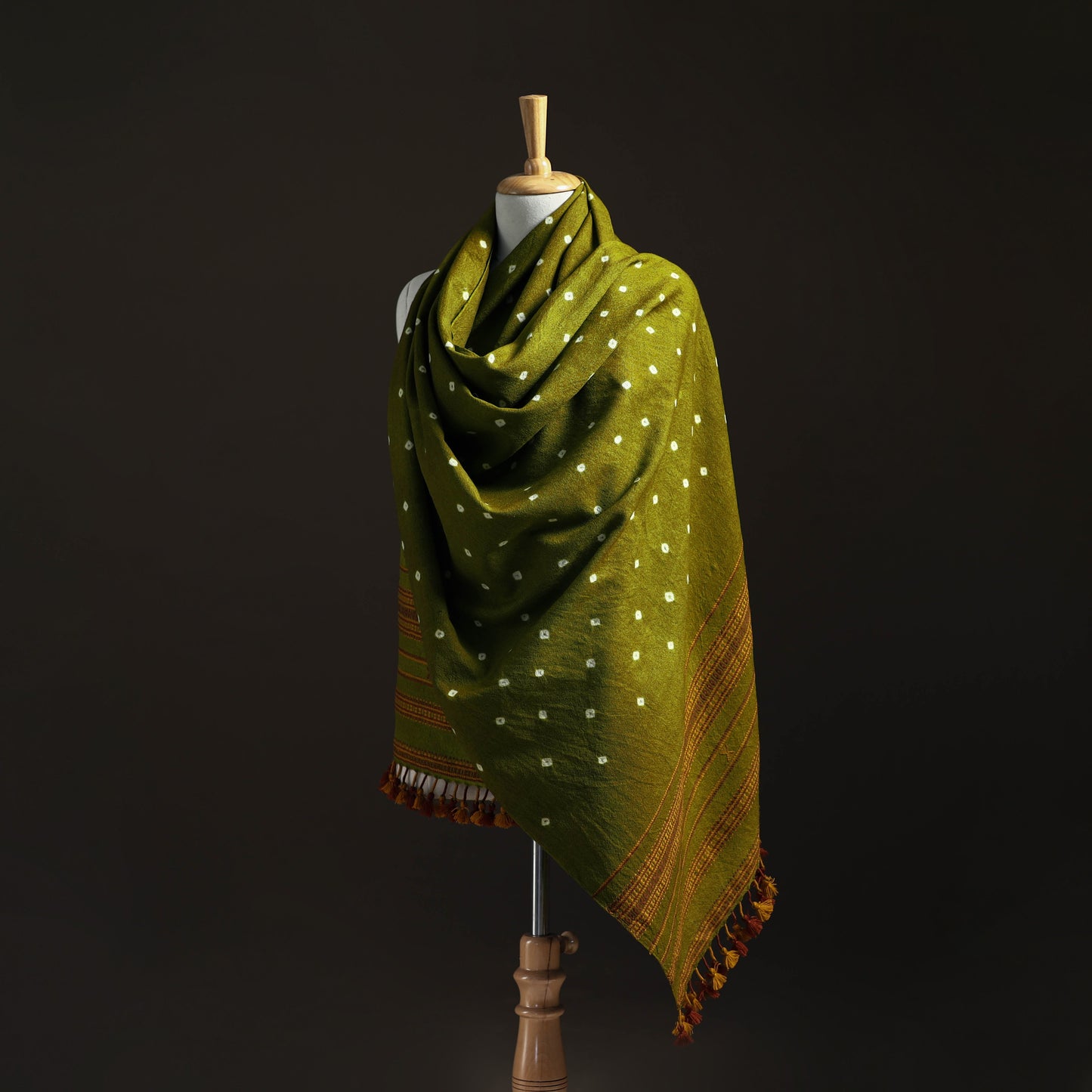 Kutch Handwoven Merino Wool Bandhani Tie-Dye Shawl 17