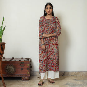 Red Block Print Cotton Pintuck Straight Kalamkari Kurta