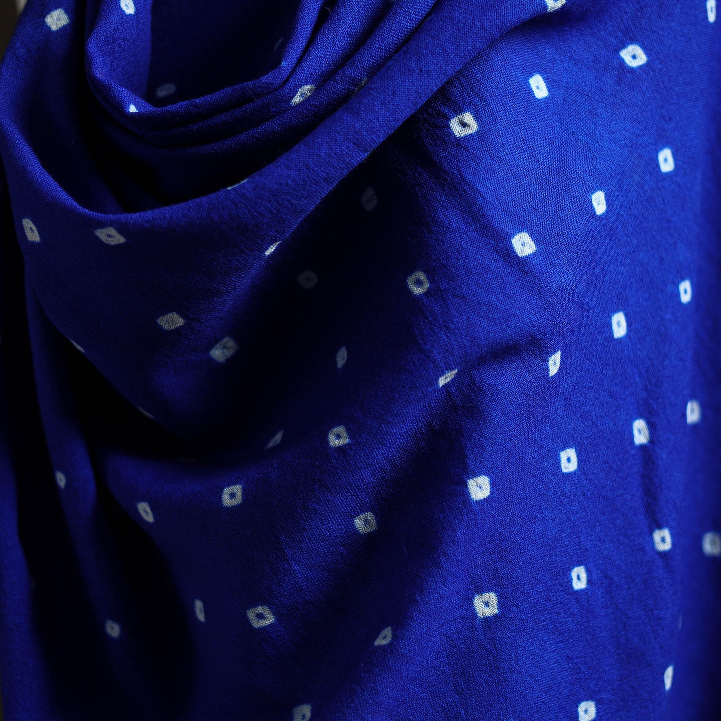 Kutch Handwoven Merino Wool Bandhani Tie-Dye Shawl 18