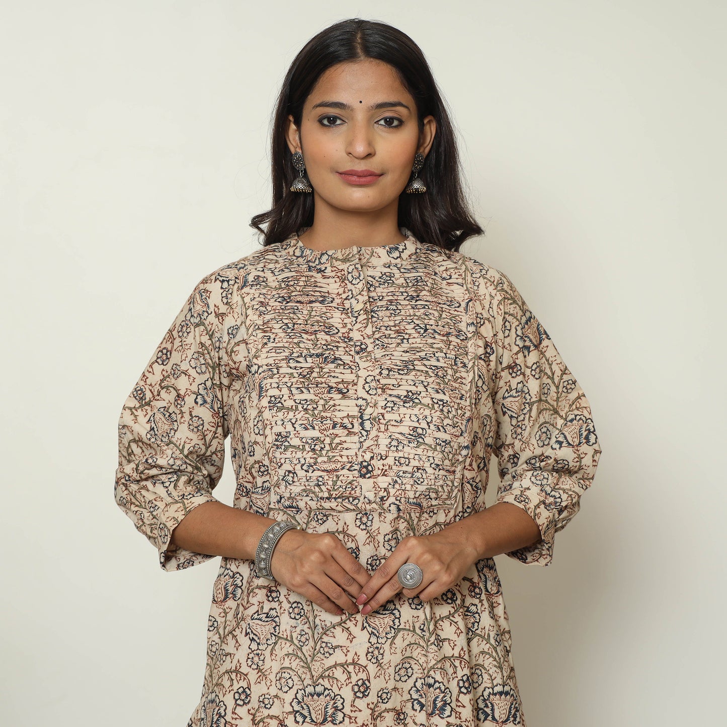 Beige - Pedana Kalamkari Hand Block Printed Cotton Pintuck Straight Kurta 08