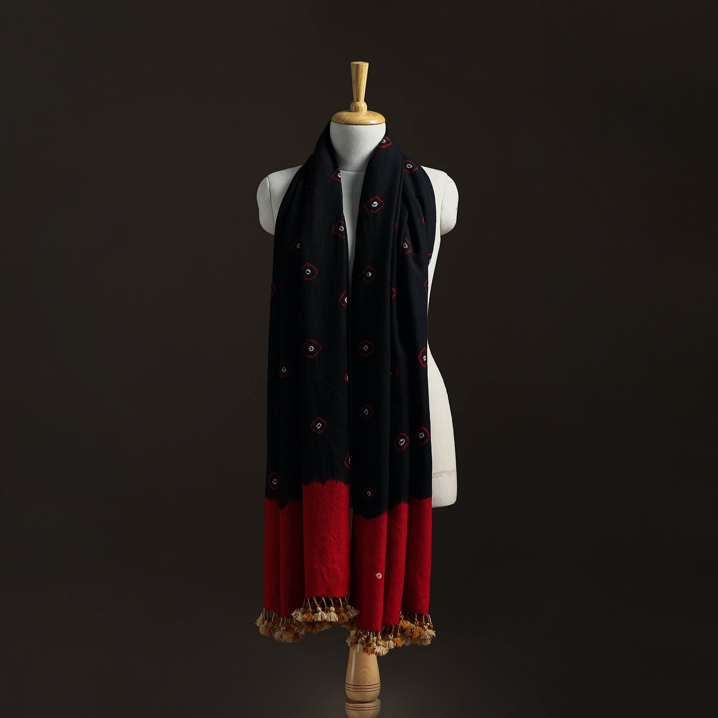 Kutch Handwoven Merino Wool Bandhani Tie-Dye Shawl 21