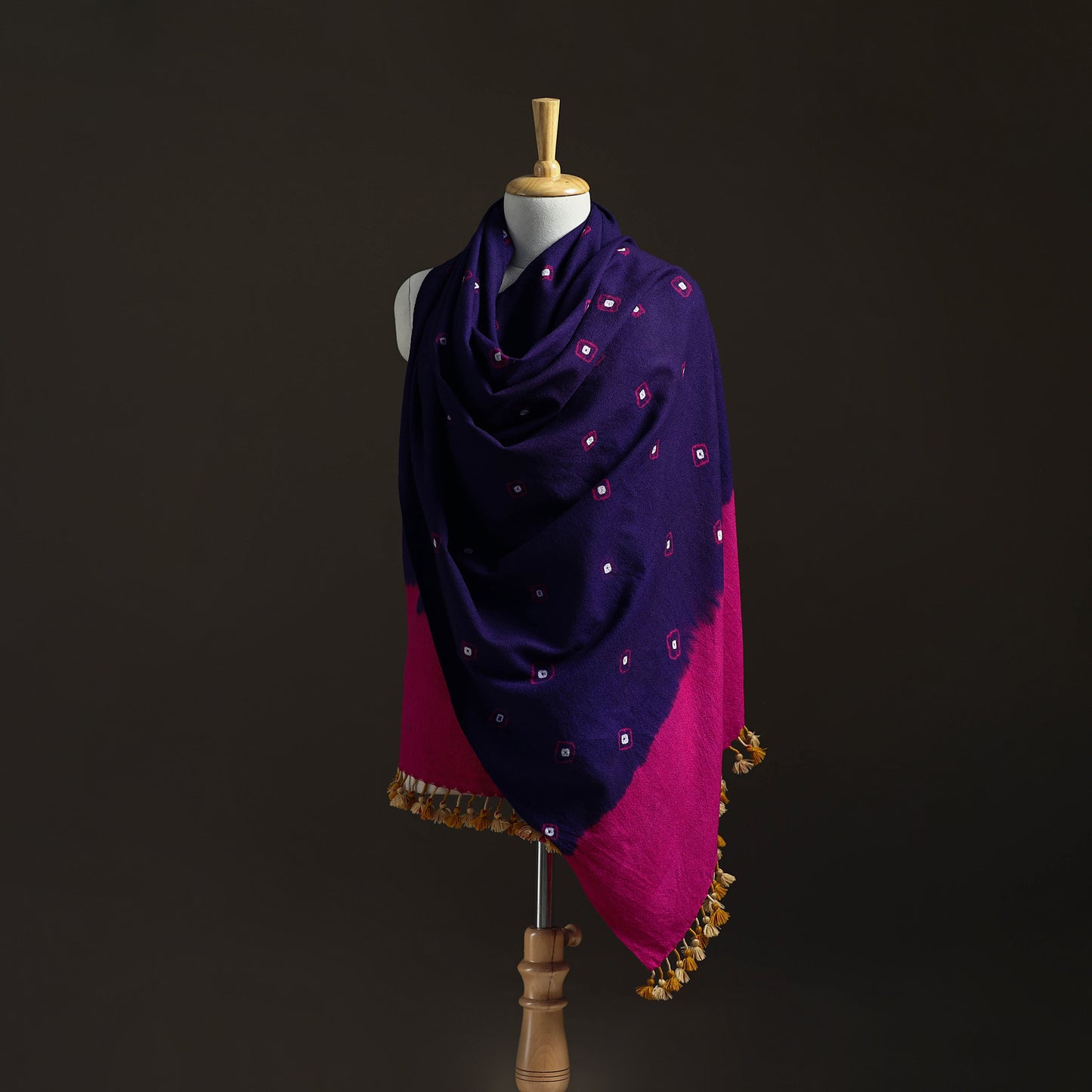 Kutch Handwoven Merino Wool Bandhani Tie-Dye Shawl 22